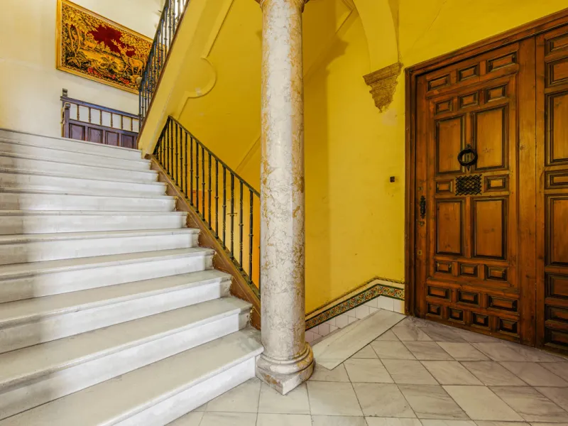 Commercial - Other в продаже в Málaga, Málaga. Площадь дома 1388 м². Площадь участка 343 м²