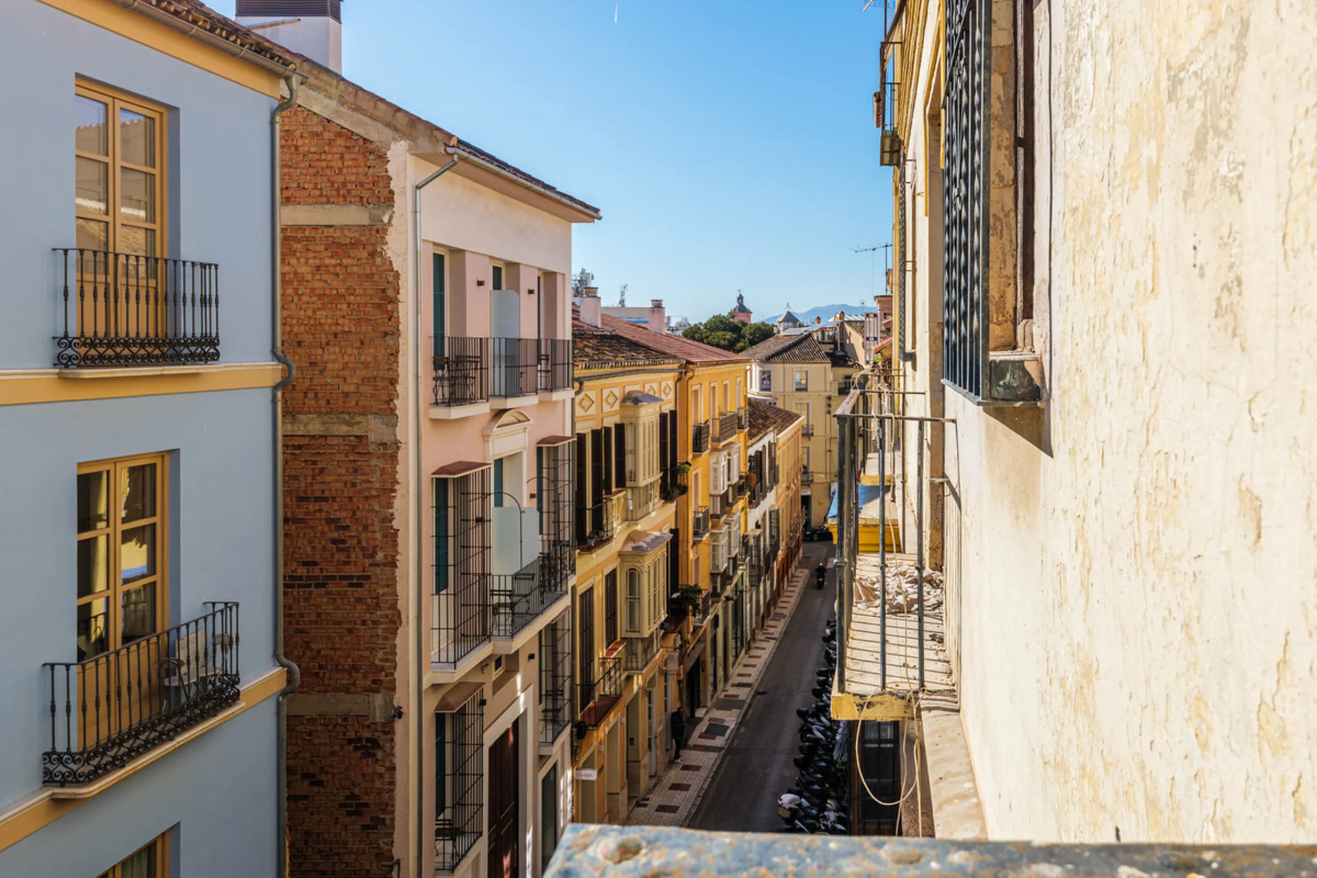 Commercial - Other в продаже в Málaga, Málaga. Площадь дома 1388 м². Площадь участка 343 м²