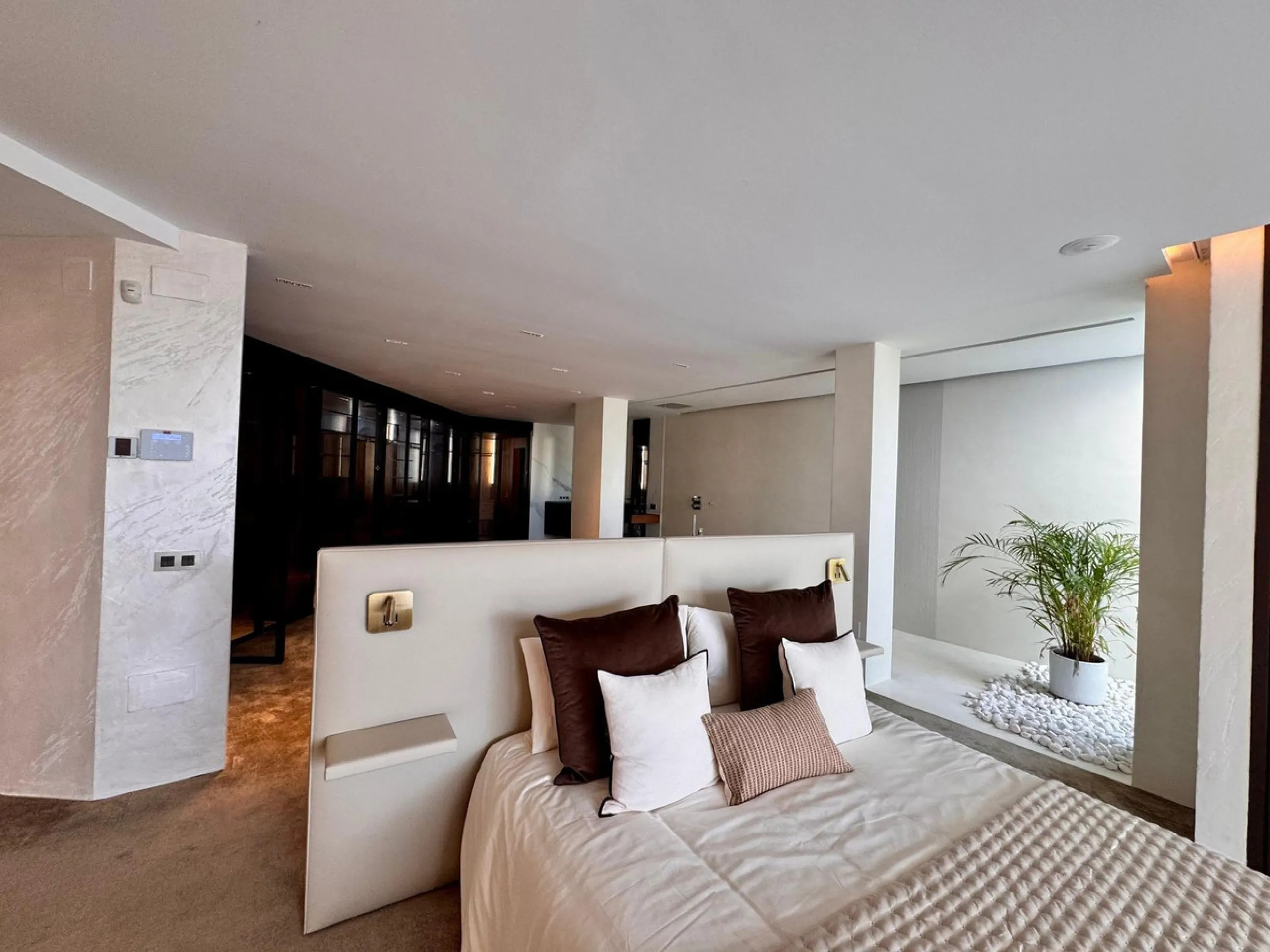 House - Detached Villa в продаже в Fuengirola, Málaga. В доме 3 спален и 4 ванных комнат. Площадь дома 435 м²