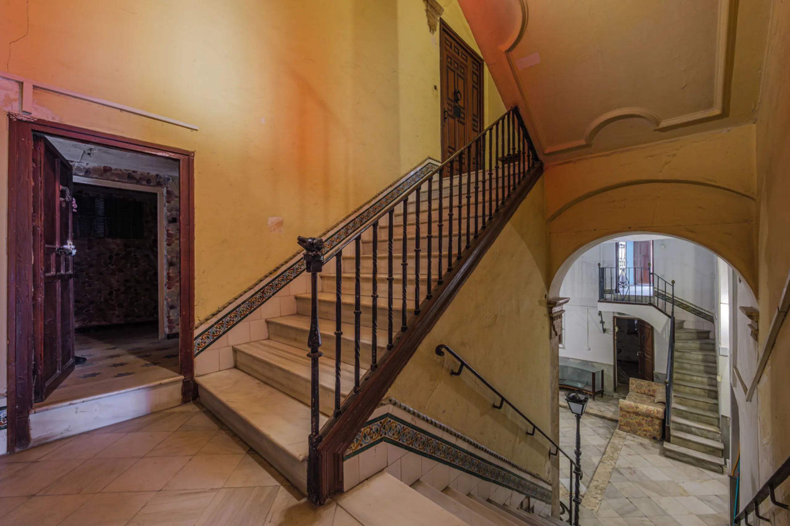 Commercial - Other в продаже в Málaga, Málaga. Площадь дома 1388 м². Площадь участка 343 м²