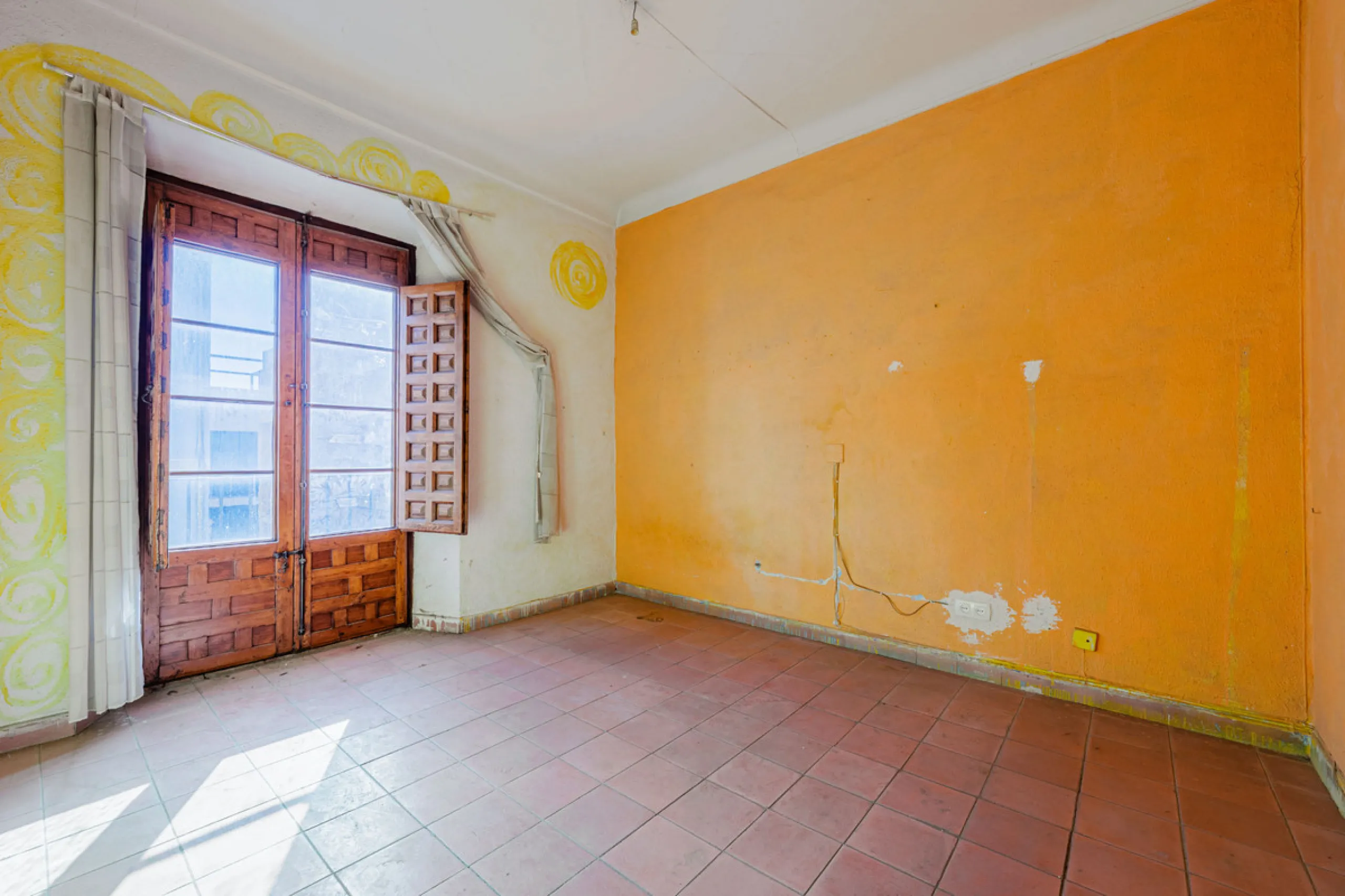 Commercial - Other в продаже в Málaga, Málaga. Площадь дома 1388 м². Площадь участка 343 м²