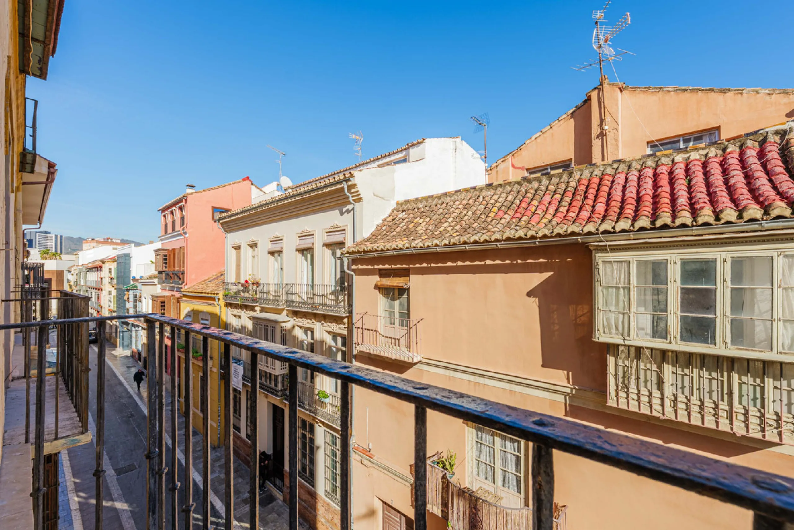 Commercial - Other в продаже в Málaga, Málaga. Площадь дома 1388 м². Площадь участка 343 м²