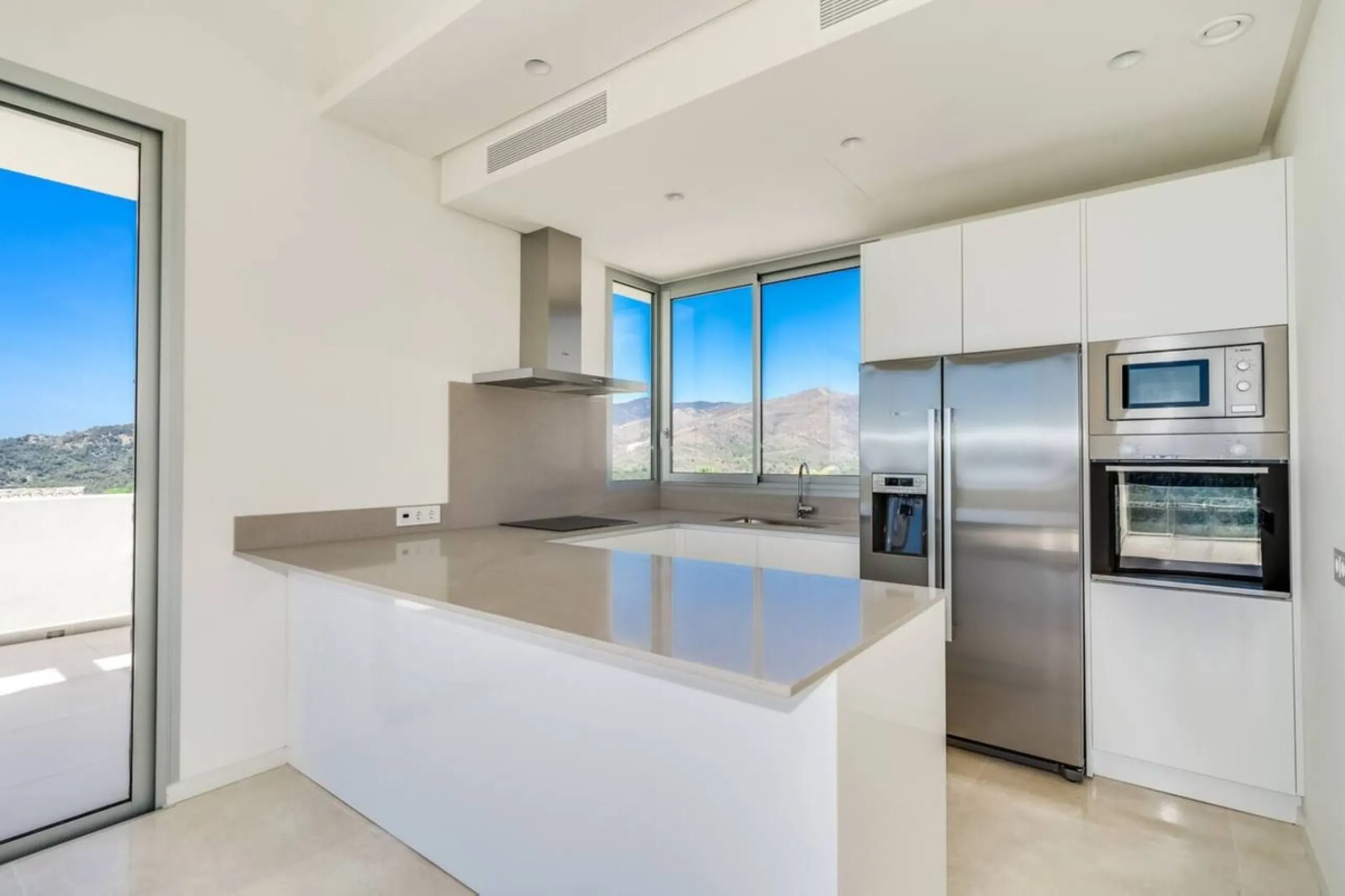 Luxury 4-Bedroom Penthouse for Sale in Marbella Club Hills