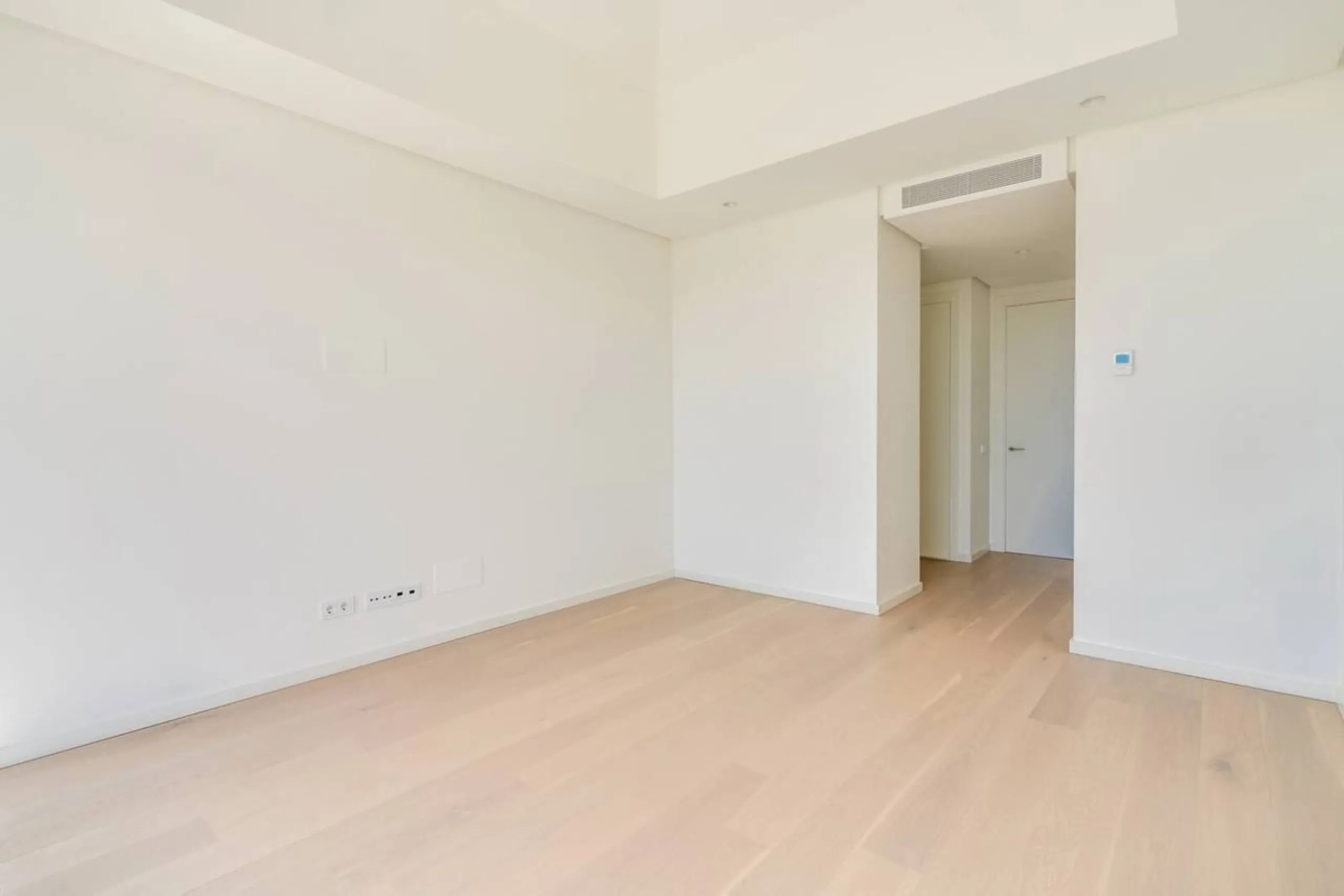 Luxury 4-Bedroom Penthouse for Sale in Marbella Club Hills