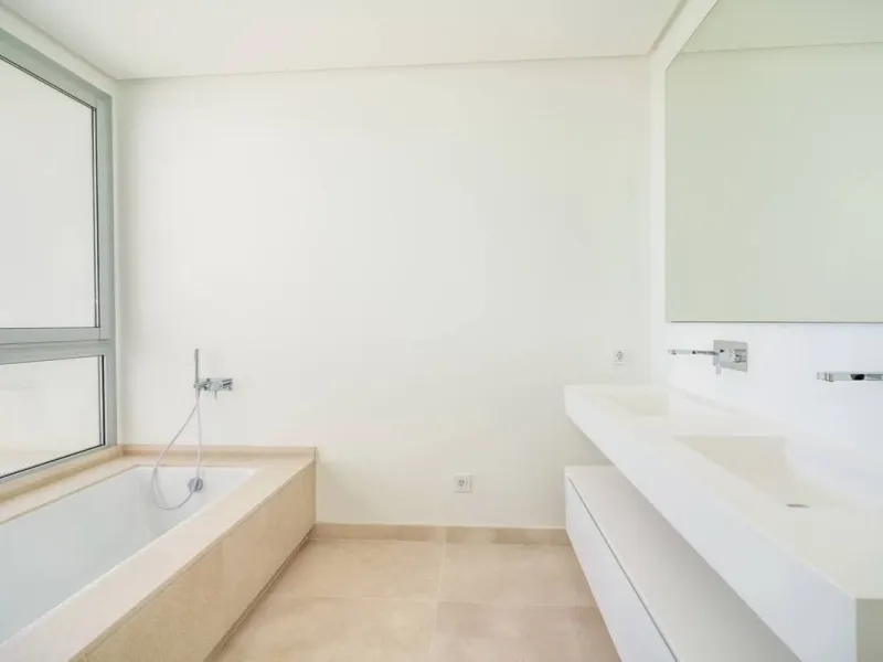 Luxury 4-Bedroom Penthouse for Sale in Marbella Club Hills