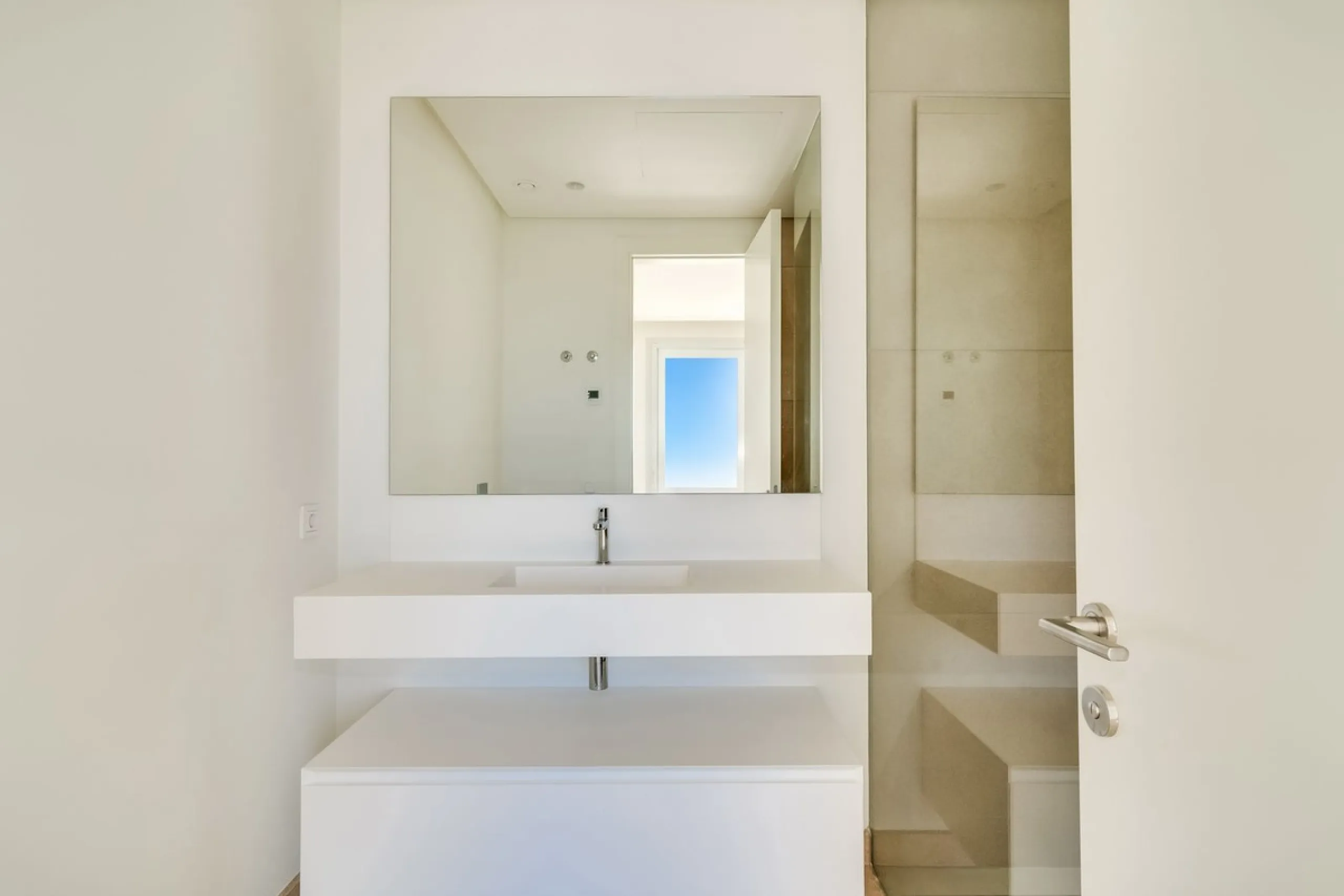 Luxury 4-Bedroom Penthouse for Sale in Marbella Club Hills