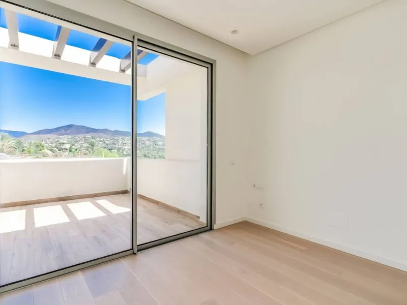 Luxury 4-Bedroom Penthouse for Sale in Marbella Club Hills