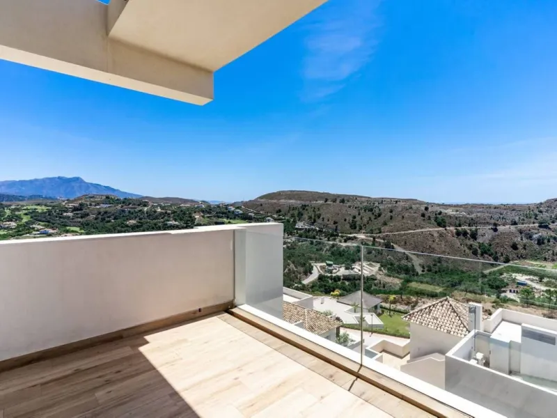 Luxury 4-Bedroom Penthouse for Sale in Marbella Club Hills