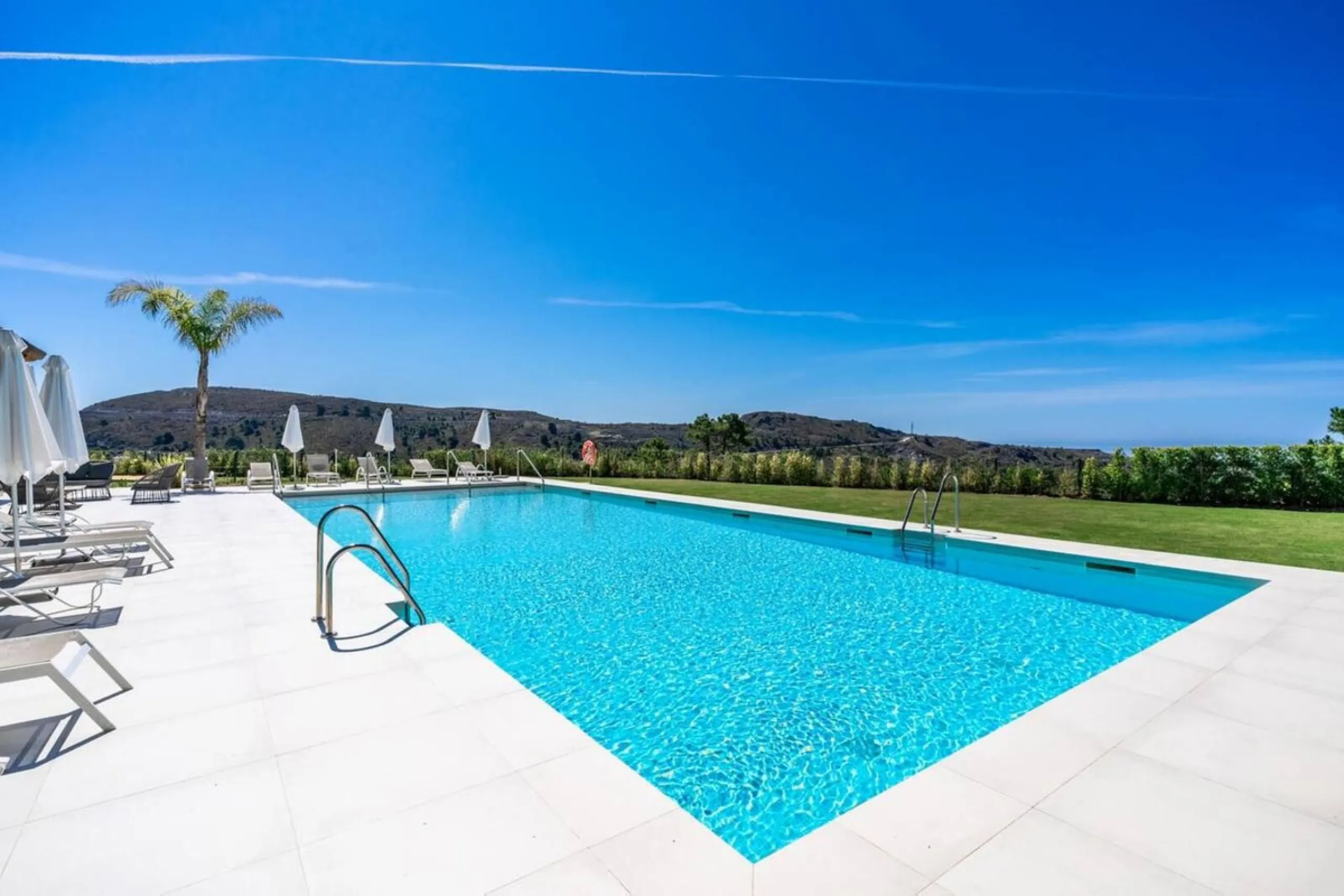 Luxury 4-Bedroom Penthouse for Sale in Marbella Club Hills