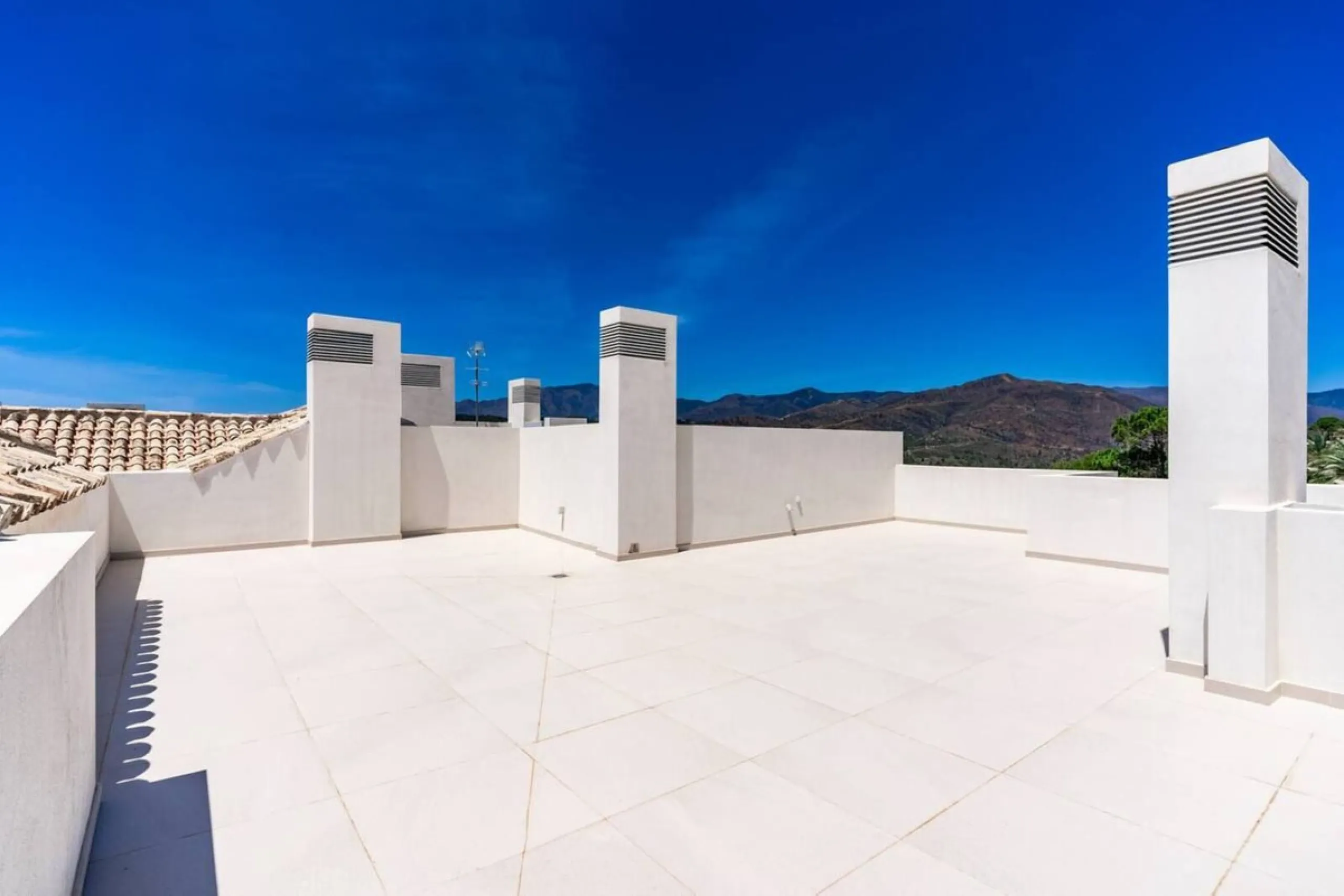 Luxury 4-Bedroom Penthouse for Sale in Marbella Club Hills