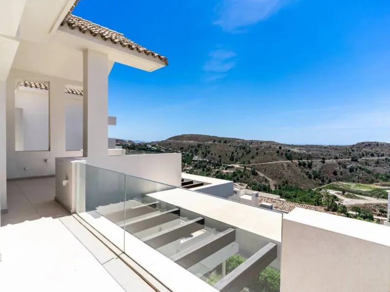 Luxury 4-Bedroom Penthouse for Sale in Marbella Club Hills
