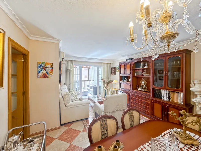 Apartment - Top Floor Apartment в продаже в Málaga, Málaga. В доме 4 спален и 2 ванных комнат. Площадь дома 134 м²