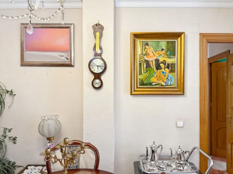 Apartment - Top Floor Apartment в продаже в Málaga, Málaga. В доме 4 спален и 2 ванных комнат. Площадь дома 134 м²
