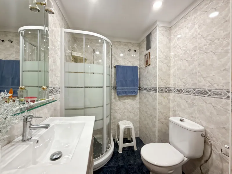 Apartment - Top Floor Apartment в продаже в Málaga, Málaga. В доме 4 спален и 2 ванных комнат. Площадь дома 134 м²