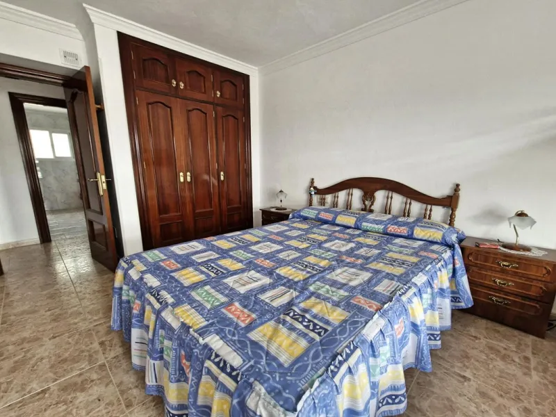 Spacious 7-Bedroom Townhouse with Garage, Garden, Wine Cellar & Panoramic Roof Terrace in Guaro Village.