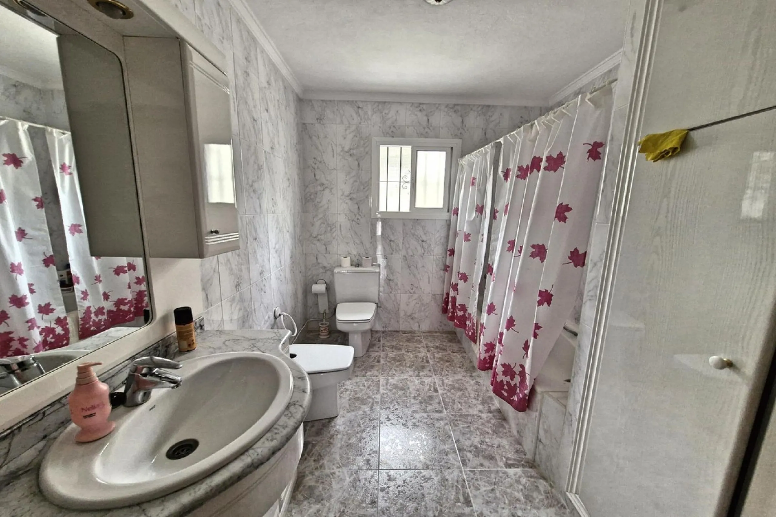 Spacious 7-Bedroom Townhouse with Garage, Garden, Wine Cellar & Panoramic Roof Terrace in Guaro Village.
