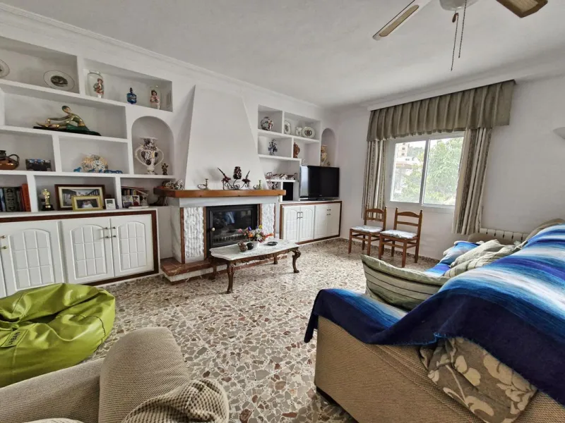 Spacious 7-Bedroom Townhouse with Garage, Garden, Wine Cellar & Panoramic Roof Terrace in Guaro Village.