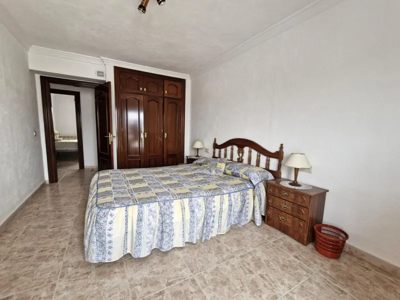 Spacious 7-Bedroom Townhouse with Garage, Garden, Wine Cellar & Panoramic Roof Terrace in Guaro Village.