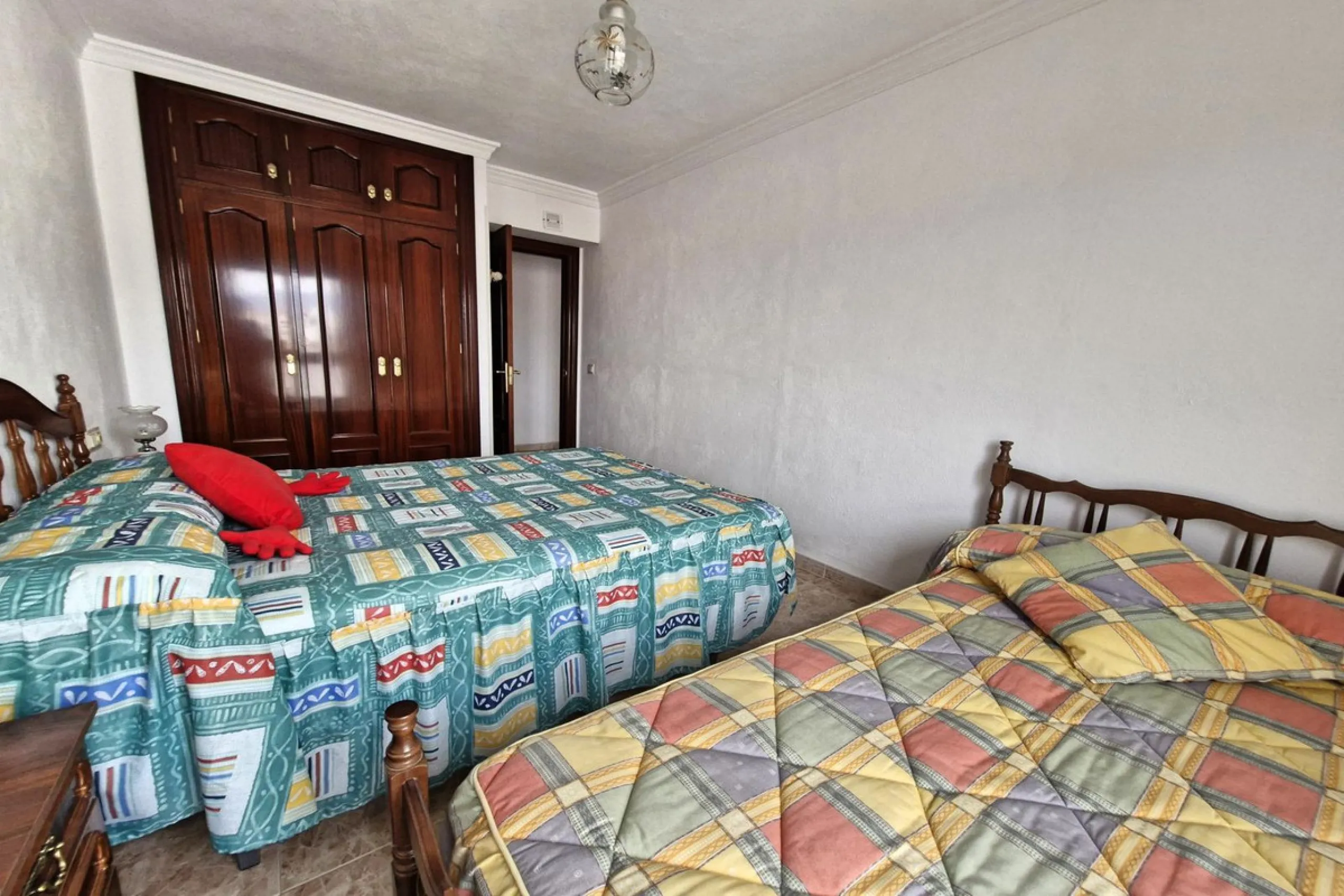 Spacious 7-Bedroom Townhouse with Garage, Garden, Wine Cellar & Panoramic Roof Terrace in Guaro Village.