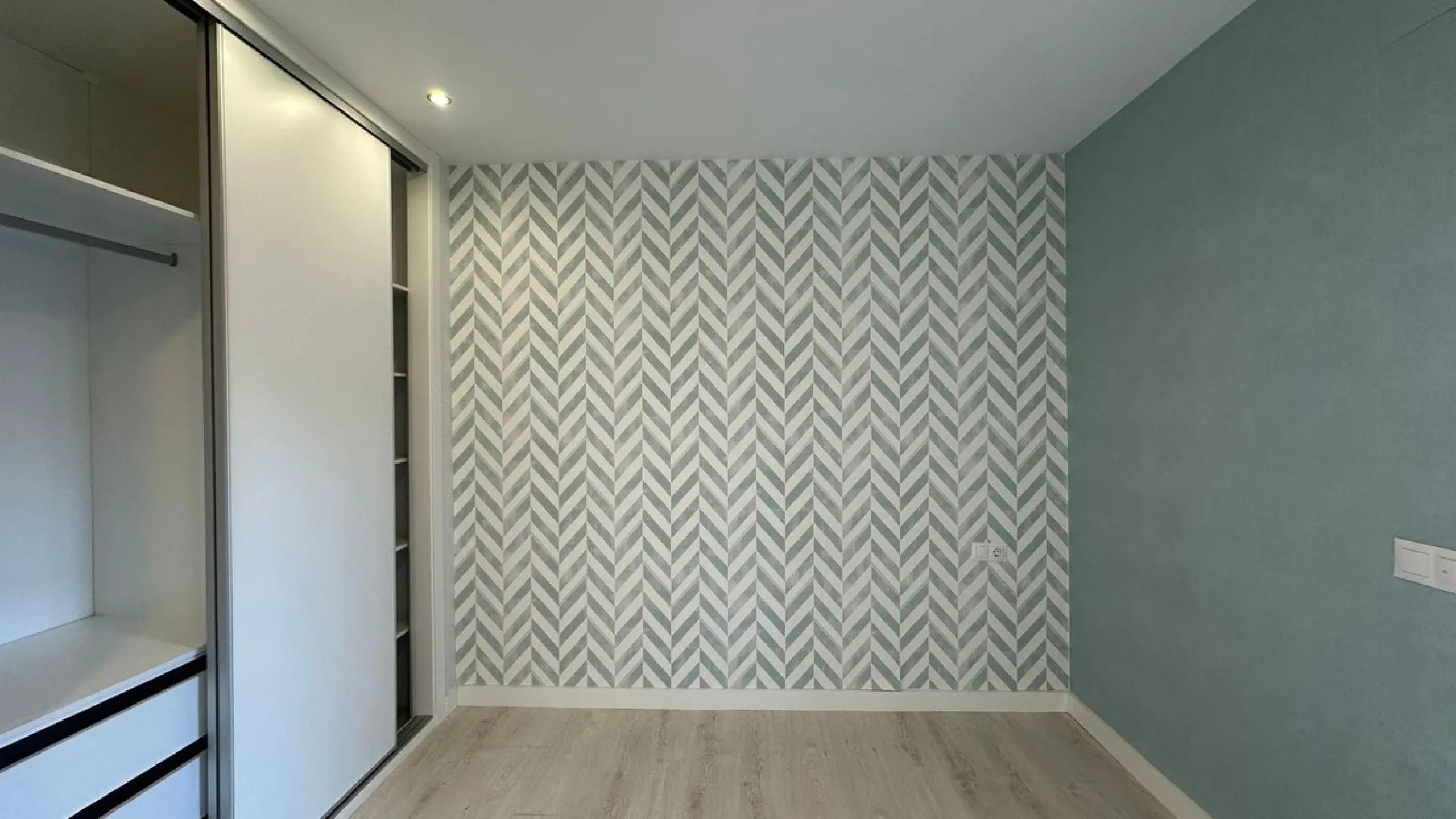 Middle Floor Apartment, Pedregalejo, Málaga Ciudad.