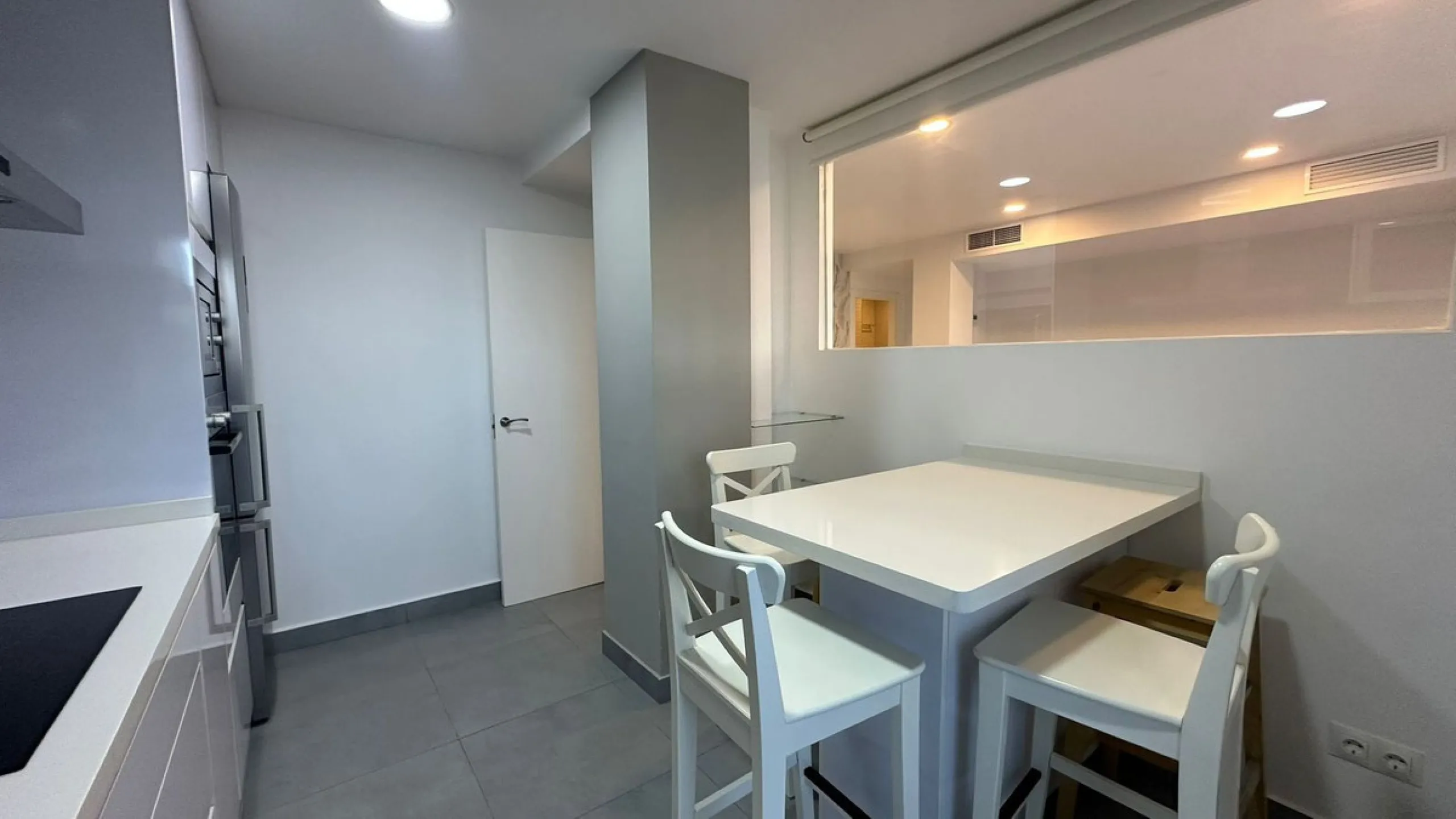 Middle Floor Apartment, Pedregalejo, Málaga Ciudad.