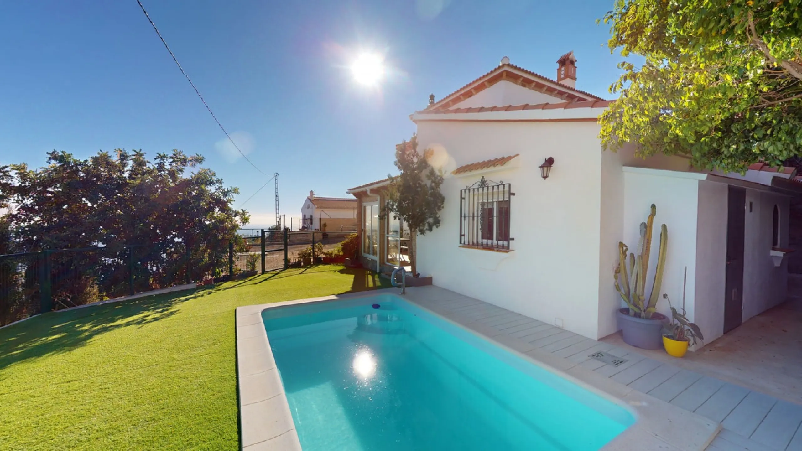 Dream House near Arenas with Sea View and Endless Possibilities! Welcome to your new home nestled in the picturesque surroundings of Arenas. This unique property is divided into three residential units, offering you a lifestyle of extraordinary comfort. U