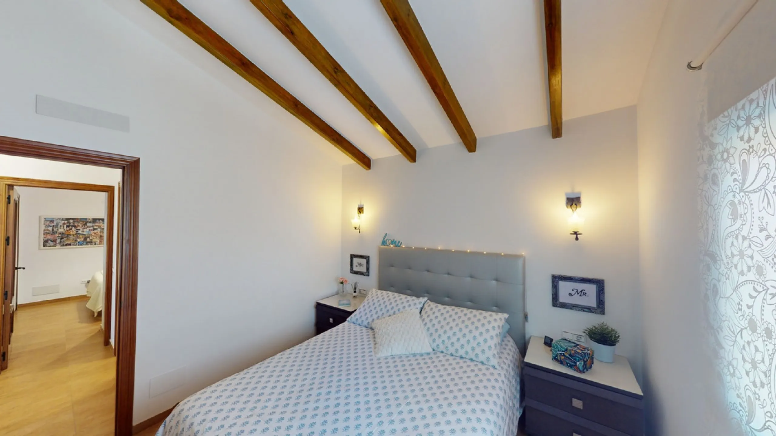 Dream House near Arenas with Sea View and Endless Possibilities! Welcome to your new home nestled in the picturesque surroundings of Arenas. This unique property is divided into three residential units, offering you a lifestyle of extraordinary comfort. U