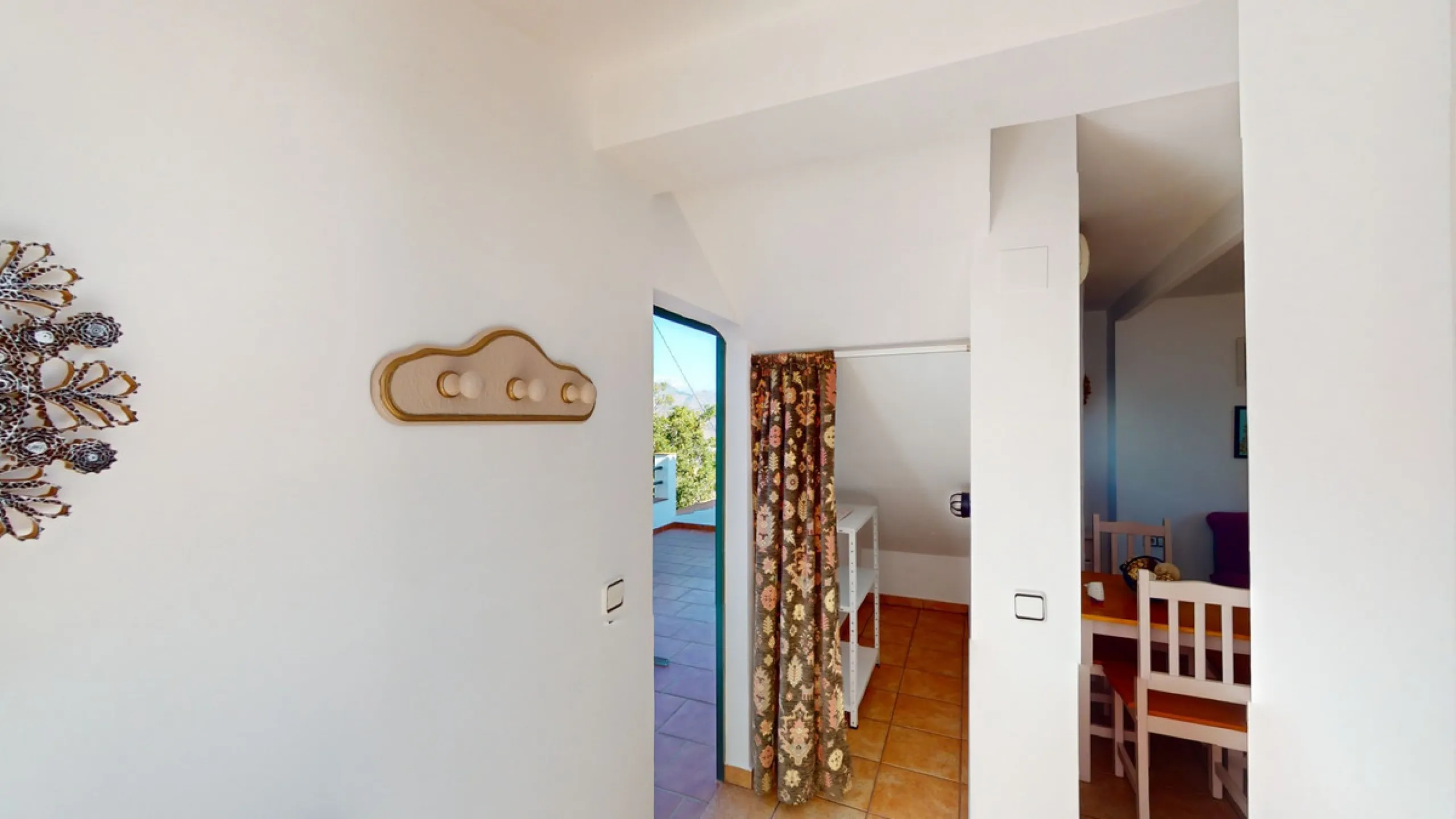 Dream House near Arenas with Sea View and Endless Possibilities! Welcome to your new home nestled in the picturesque surroundings of Arenas. This unique property is divided into three residential units, offering you a lifestyle of extraordinary comfort. U