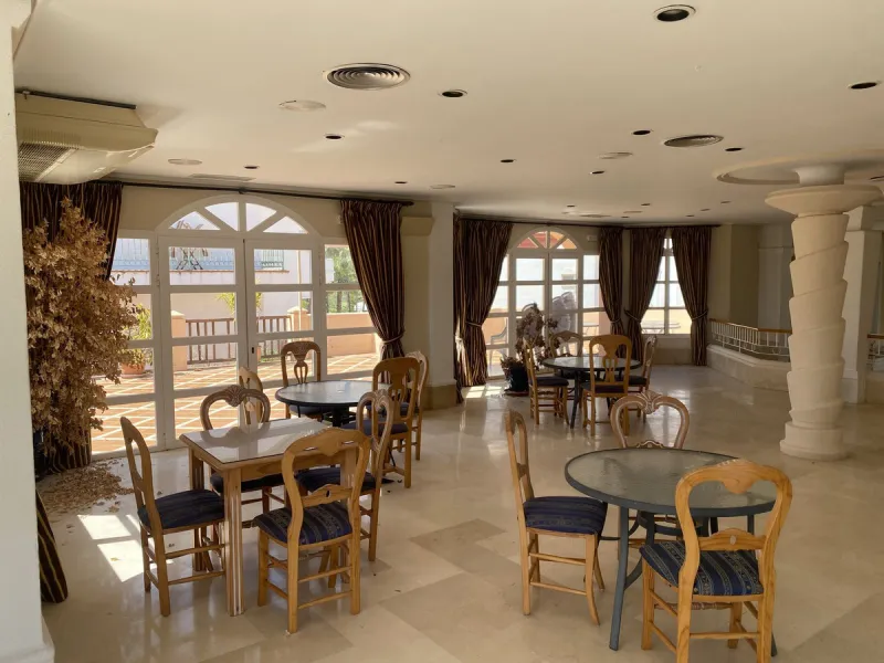 A UNIQUE OPPORTUNITY TO ACQUIRE LANDMARK COMMERCIAL PREMISES ON THE FAMOUS MIJAS GOLF.  RESTAURANT, SPA FACILITIES, AND CLUBHOUSE .