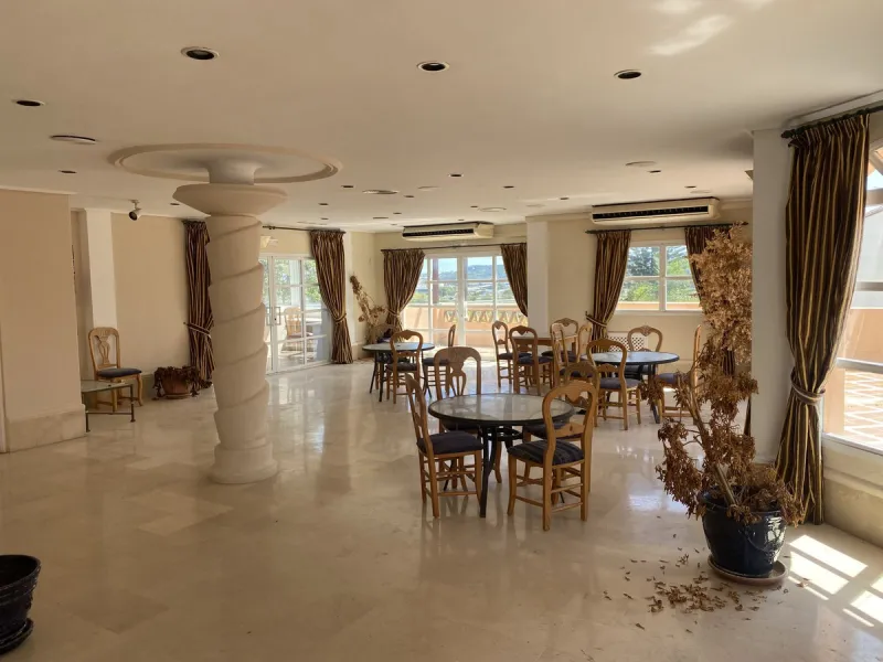 A UNIQUE OPPORTUNITY TO ACQUIRE LANDMARK COMMERCIAL PREMISES ON THE FAMOUS MIJAS GOLF.  RESTAURANT, SPA FACILITIES, AND CLUBHOUSE .