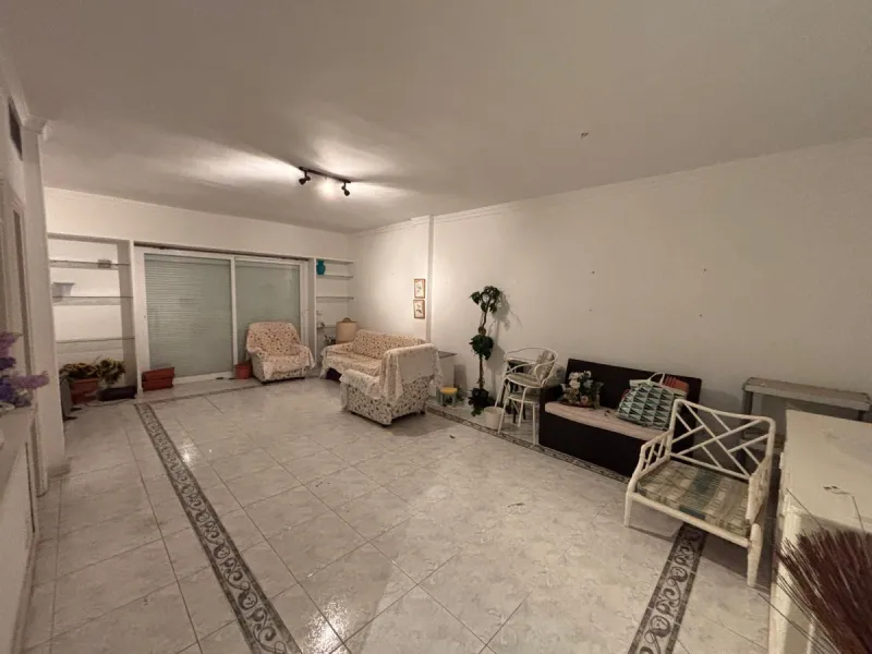 This is an excellent opportunity to purchase a spacious apartment with a total area of one hundred and forty-four square meters and ninety-three square decimeters, plus thirty-five square meters and three square decimeters of common elements. The property