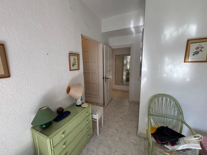 This is an excellent opportunity to purchase a spacious apartment with a total area of one hundred and forty-four square meters and ninety-three square decimeters, plus thirty-five square meters and three square decimeters of common elements. The property