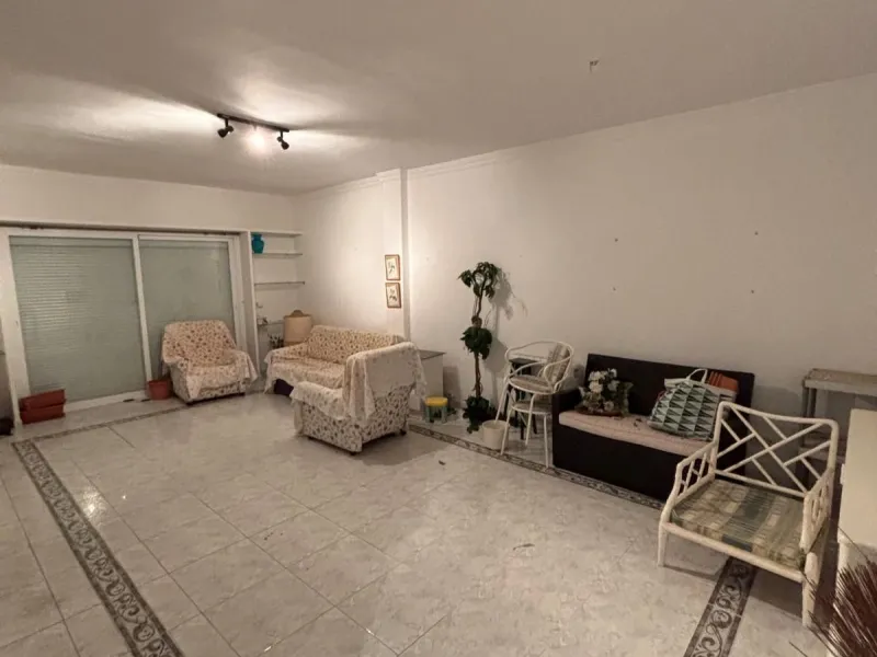 This is an excellent opportunity to purchase a spacious apartment with a total area of one hundred and forty-four square meters and ninety-three square decimeters, plus thirty-five square meters and three square decimeters of common elements. The property