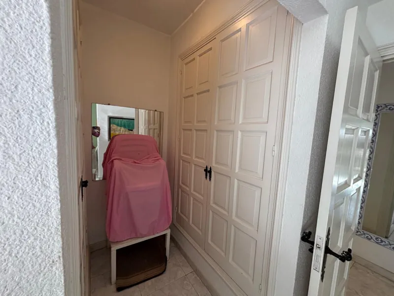 This is an excellent opportunity to purchase a spacious apartment with a total area of one hundred and forty-four square meters and ninety-three square decimeters, plus thirty-five square meters and three square decimeters of common elements. The property