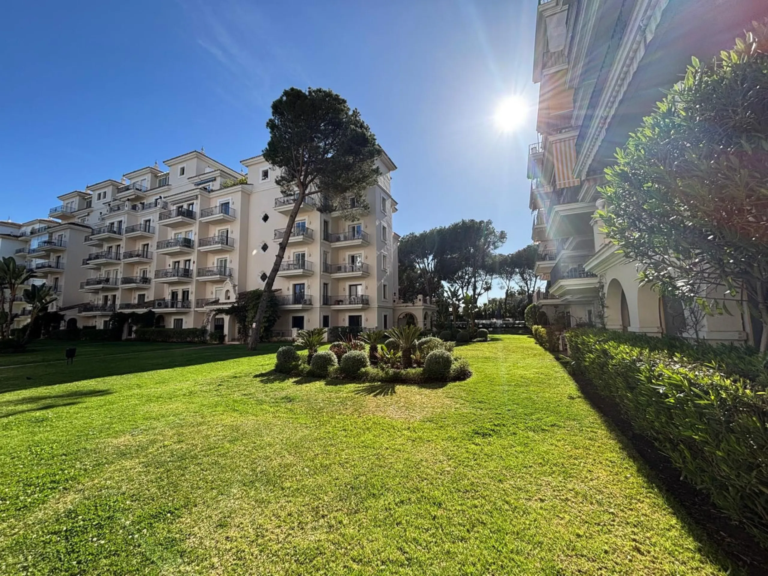 This is an excellent opportunity to purchase a spacious apartment with a total area of one hundred and forty-four square meters and ninety-three square decimeters, plus thirty-five square meters and three square decimeters of common elements. The property