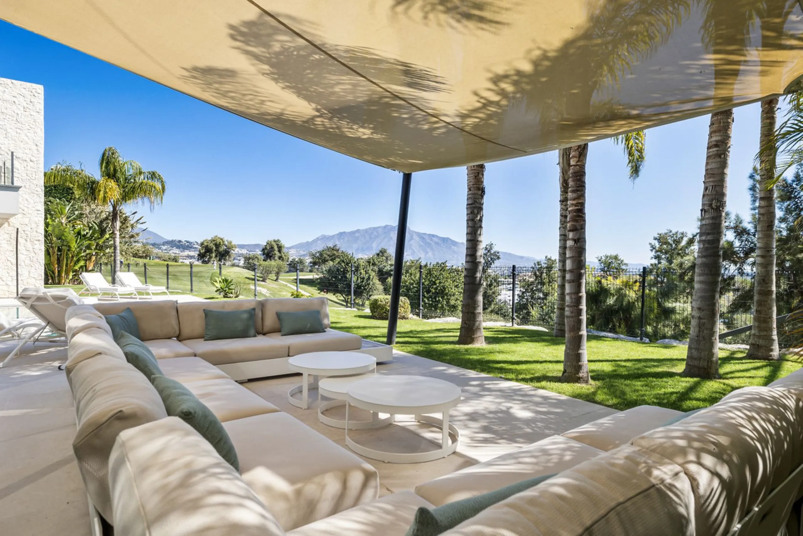 Newly built contemporary villa situated in the prestigious urbanization of La Alquería, Benahavís. Positioned frontline golf and facing east to south, the property offers panoramic views of the Mediterranean Sea, the coastline, and the iconic La Concha mo