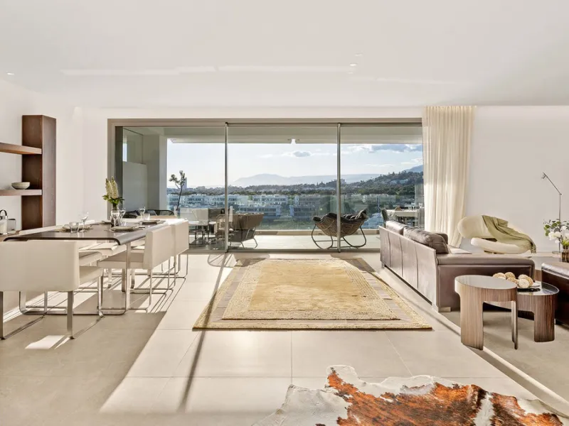 STUNNING 4-BEDROOM APARTMENT WITH PANORAMIC VIEWS | SANTA CLARA, MARBELLA | 1.895.000€