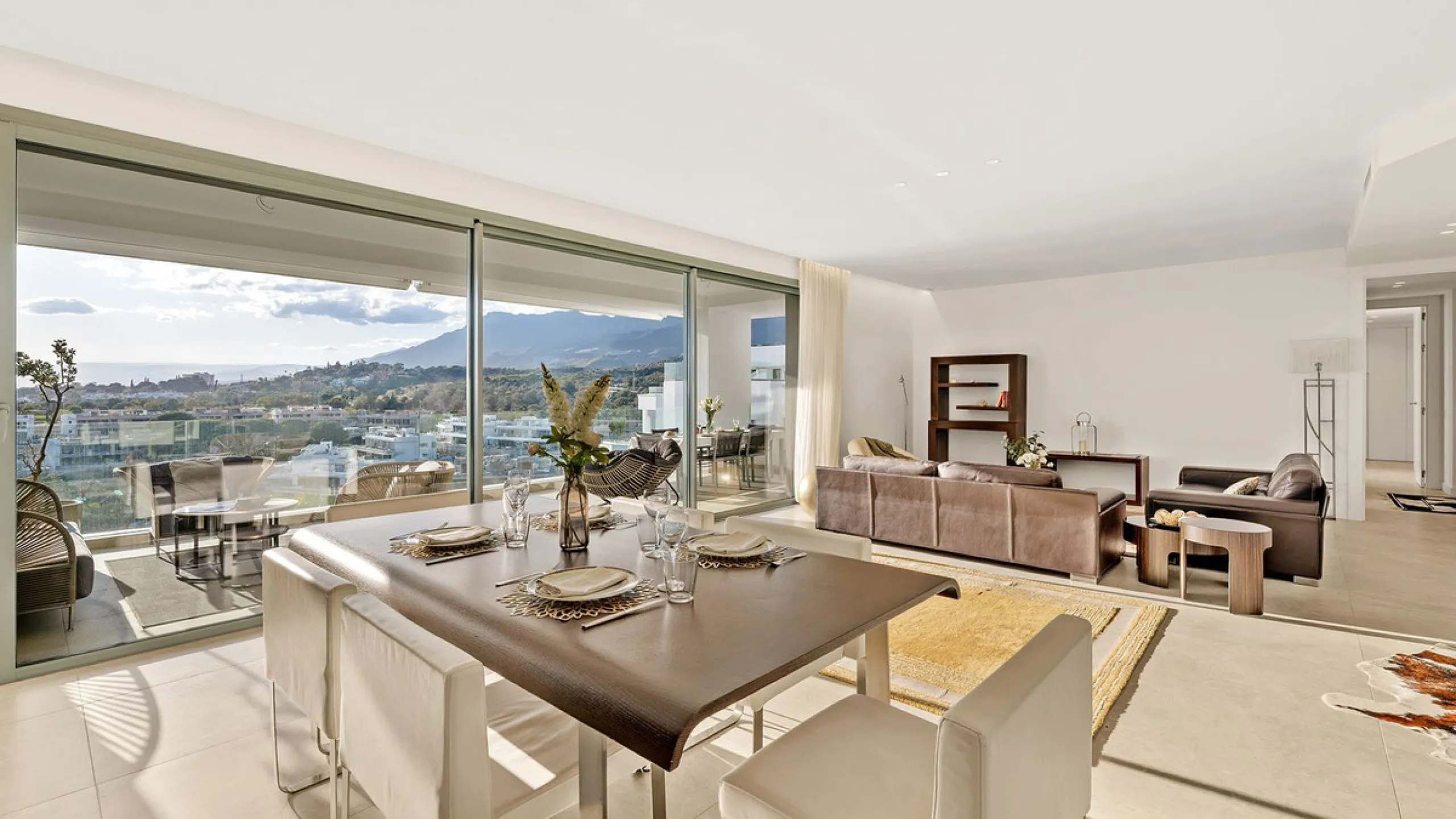 STUNNING 4-BEDROOM APARTMENT WITH PANORAMIC VIEWS | SANTA CLARA, MARBELLA | 1.895.000€