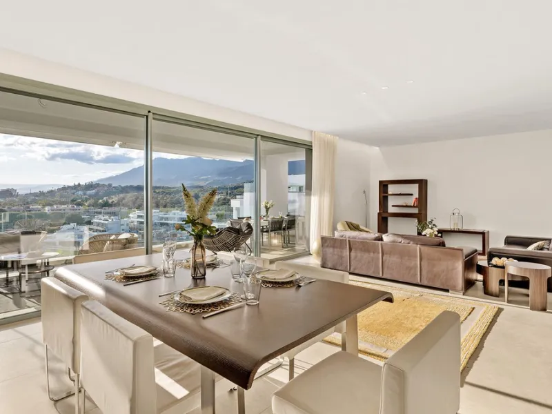 STUNNING 4-BEDROOM APARTMENT WITH PANORAMIC VIEWS | SANTA CLARA, MARBELLA | 1.895.000€