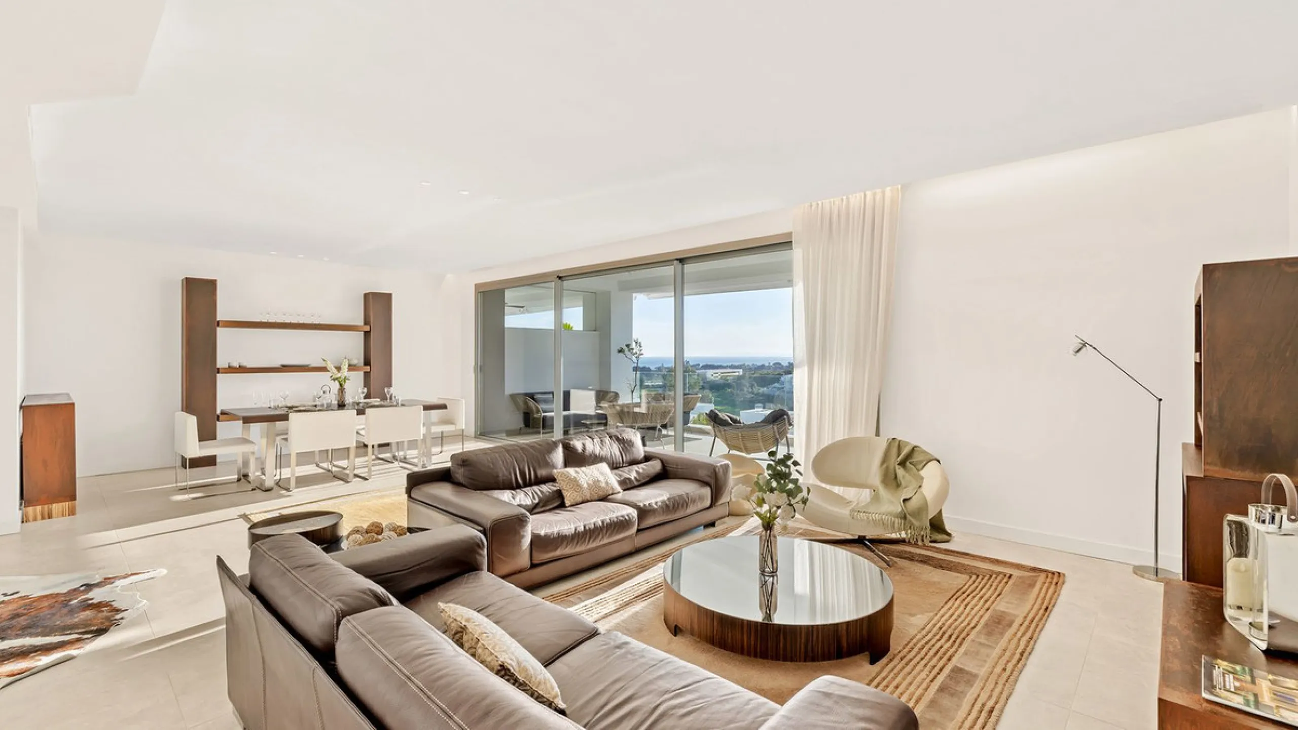 STUNNING 4-BEDROOM APARTMENT WITH PANORAMIC VIEWS | SANTA CLARA, MARBELLA | 1.895.000€