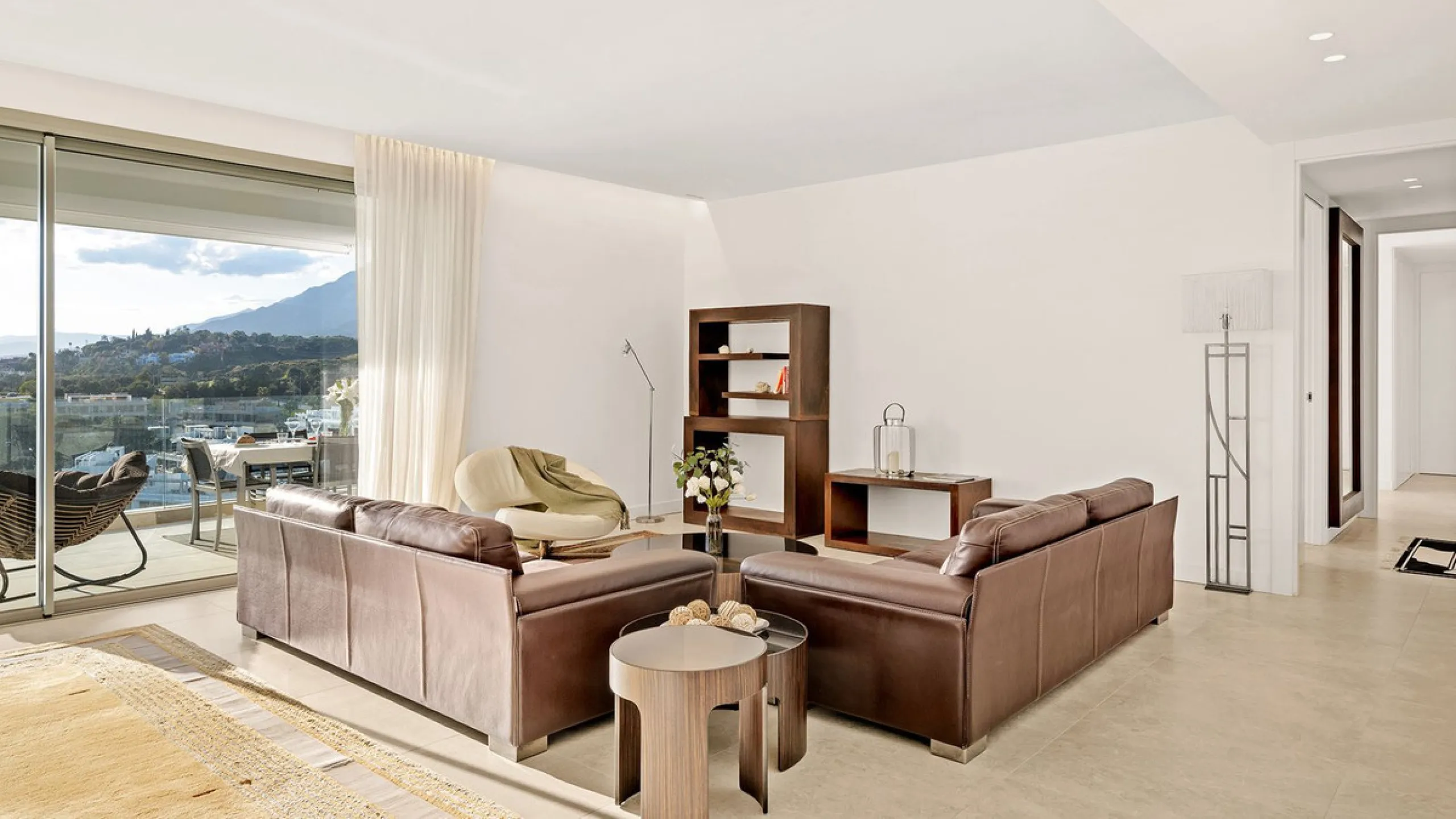 STUNNING 4-BEDROOM APARTMENT WITH PANORAMIC VIEWS | SANTA CLARA, MARBELLA | 1.895.000€