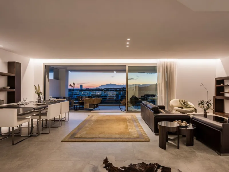 STUNNING 4-BEDROOM APARTMENT WITH PANORAMIC VIEWS | SANTA CLARA, MARBELLA | 1.895.000€