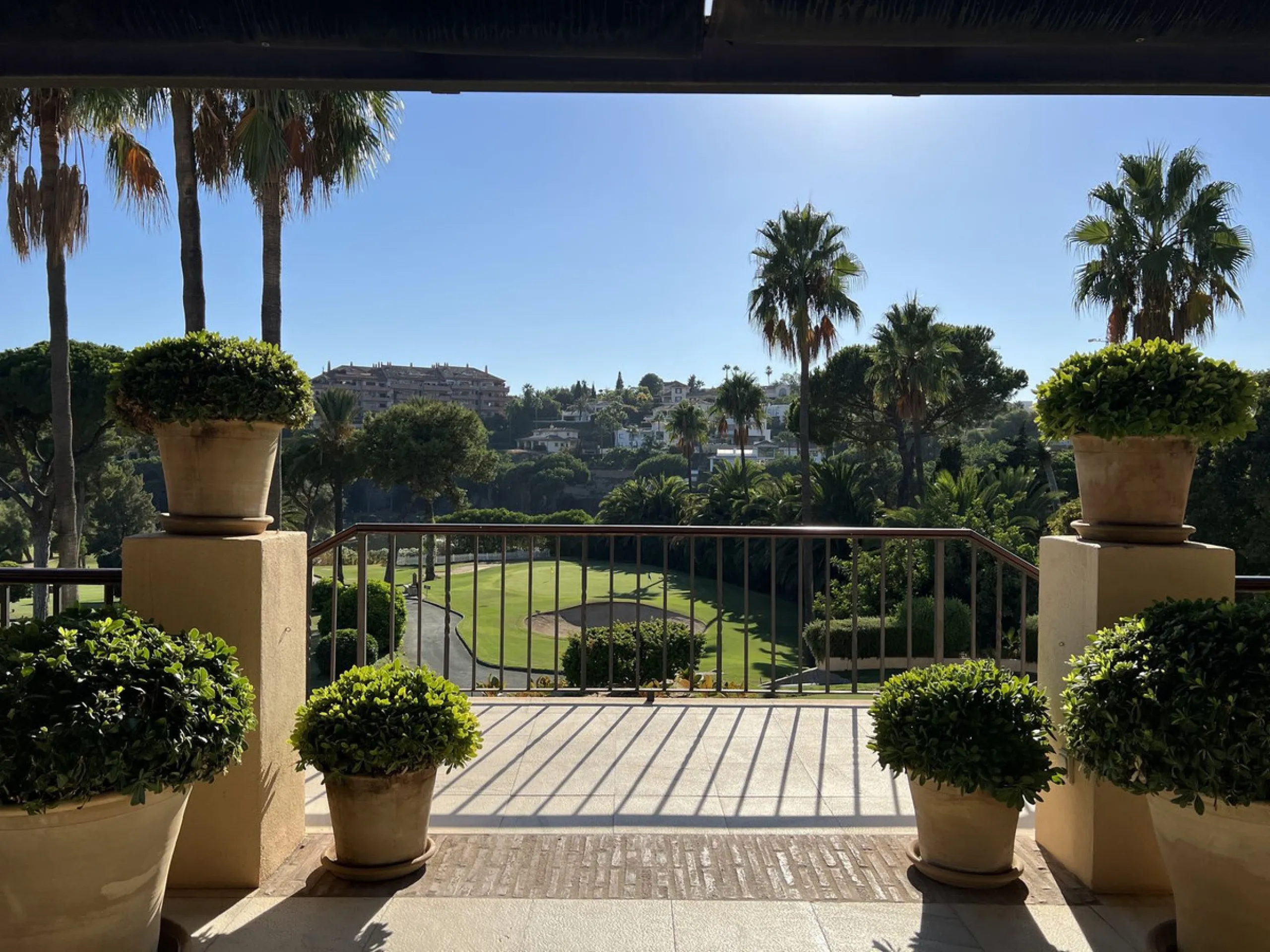 STUNNING 4-BEDROOM APARTMENT WITH PANORAMIC VIEWS | SANTA CLARA, MARBELLA | 1.895.000€