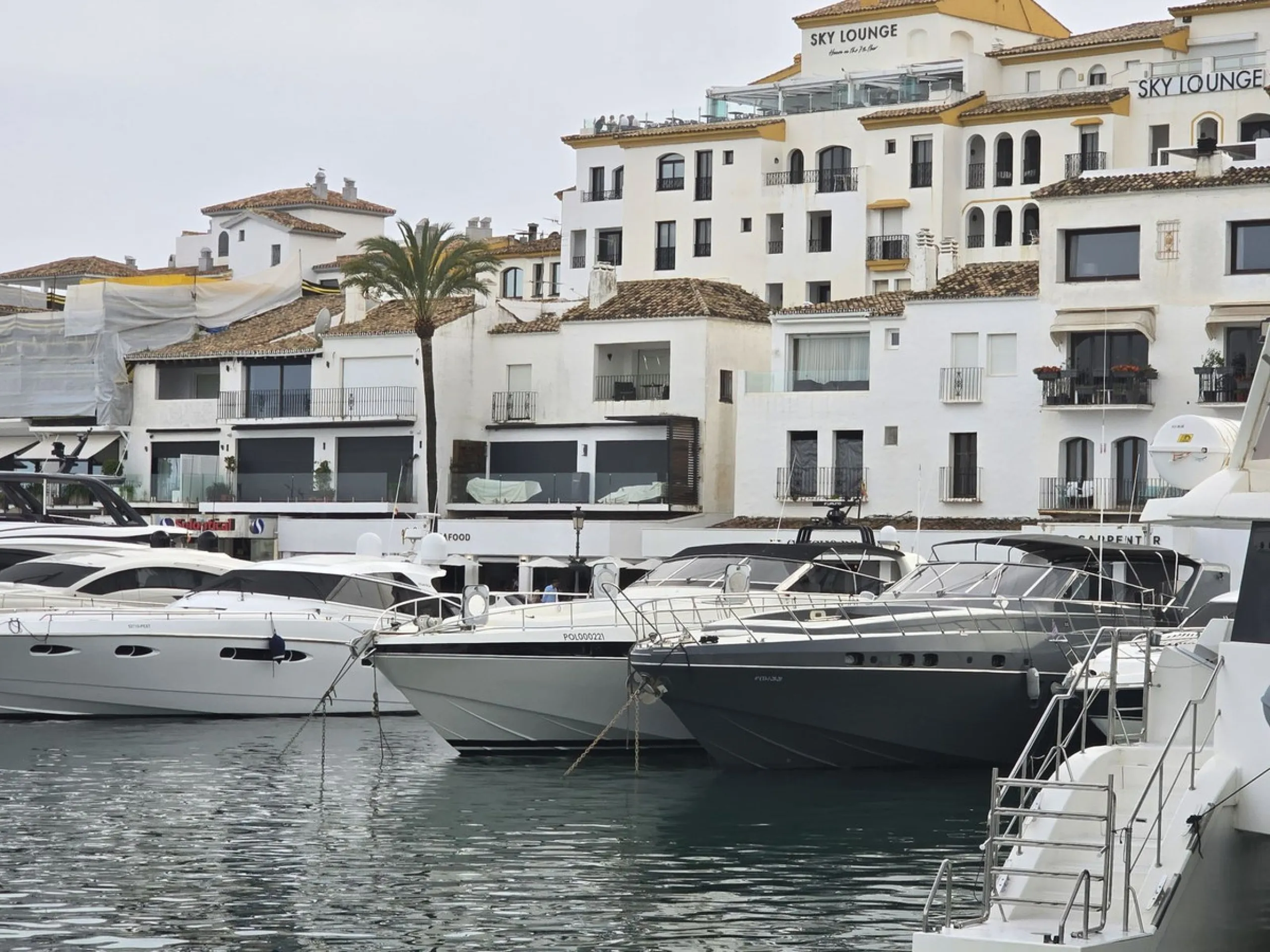 This 26m x 5.8m mooring is situated on the most desirable jetty in the exclusive and highly sought after Puerto Banus Marina  Super-chic and well-protected, this marina is probably the best-known in Spain, and, in providing berths of up to 50m, attracts t