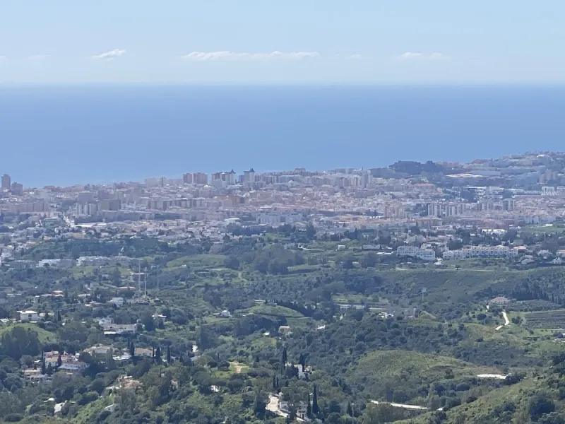 Three prime development plots totalling 6,100 sqm, offering breathtaking views near Mijas Pueblo, are available for sale.