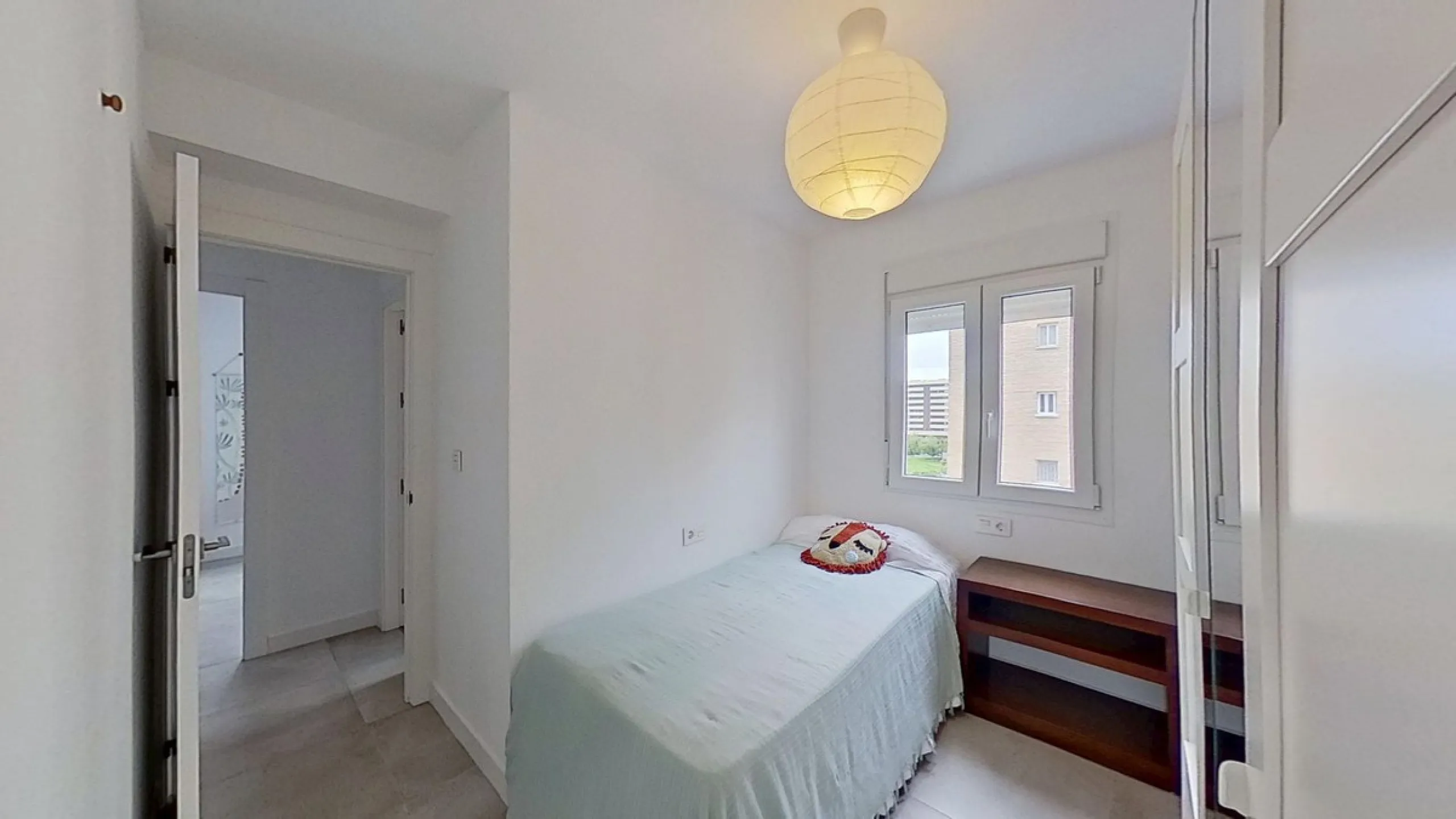 Apartment - Middle Floor Apartment в продаже в Málaga, Málaga. В доме 3 спален и 1 ванных комнат. Площадь дома 73 м²