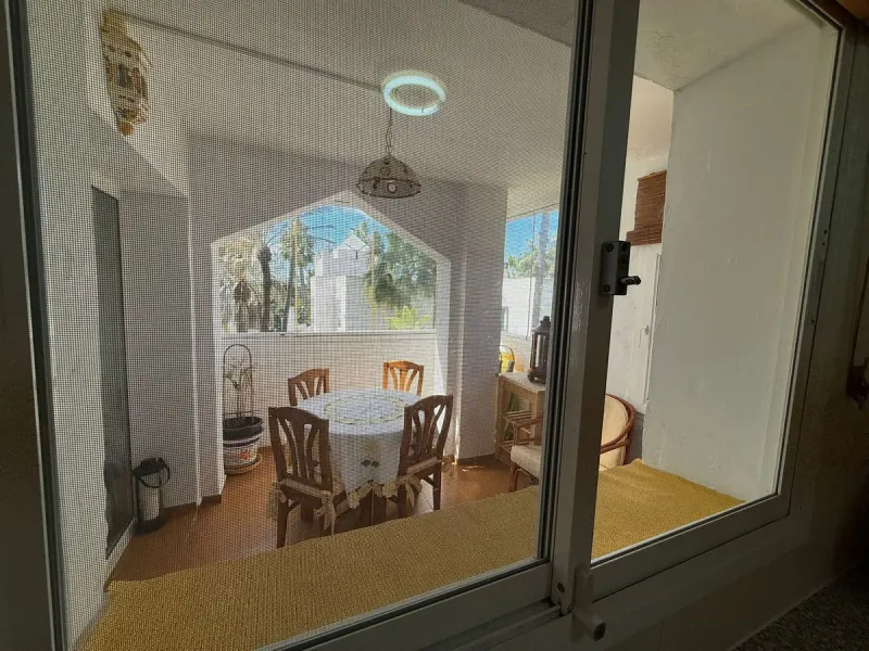 Beautiful south-facing 2-bedroom, 1-bathroom apartment located in La Reserva de Marbella.