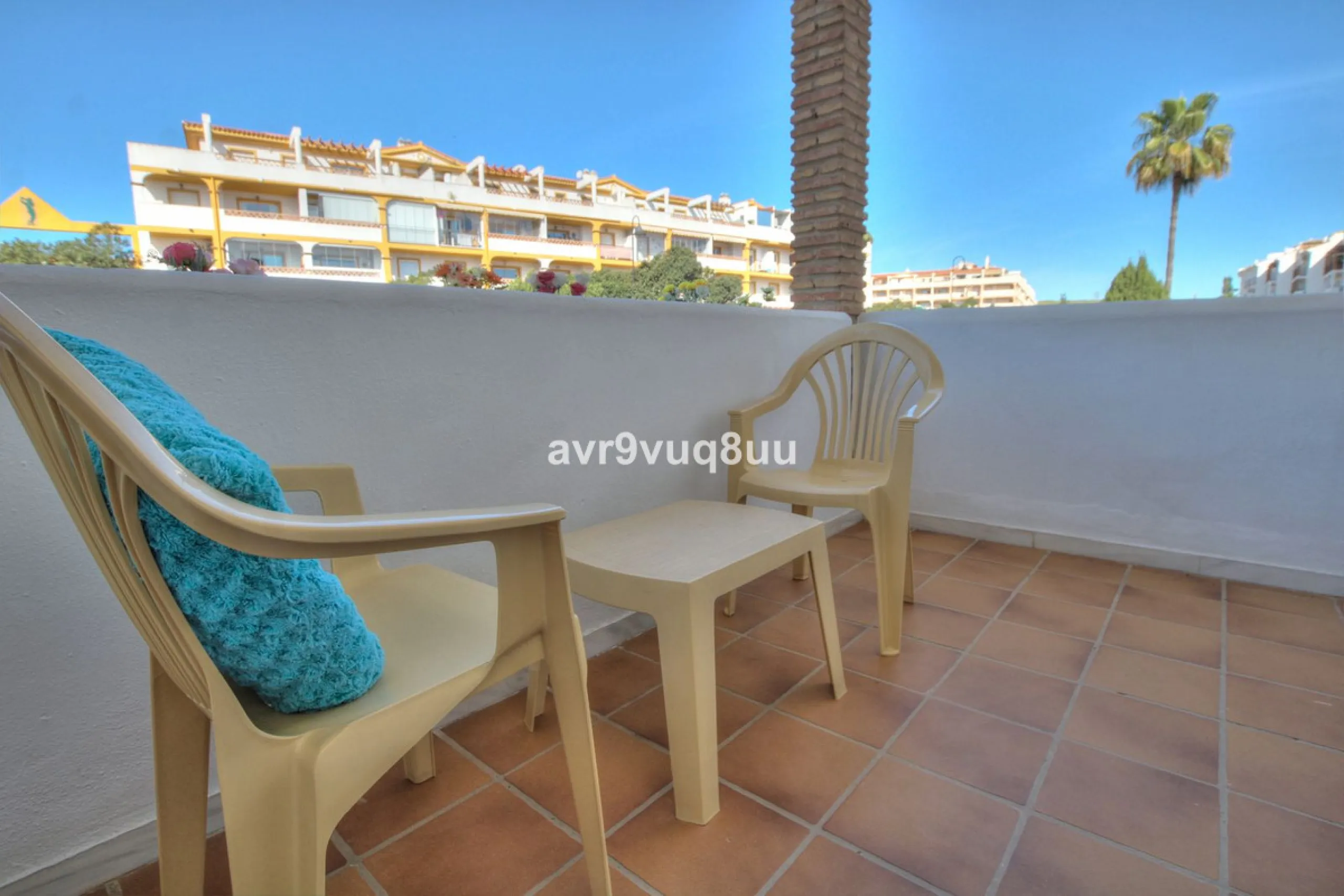 Apartment - Middle Floor Apartment в продаже в Mijas, Málaga. В доме 2 спален и 2 ванных комнат. Площадь дома 75 м². Площадь участка 152 м²
