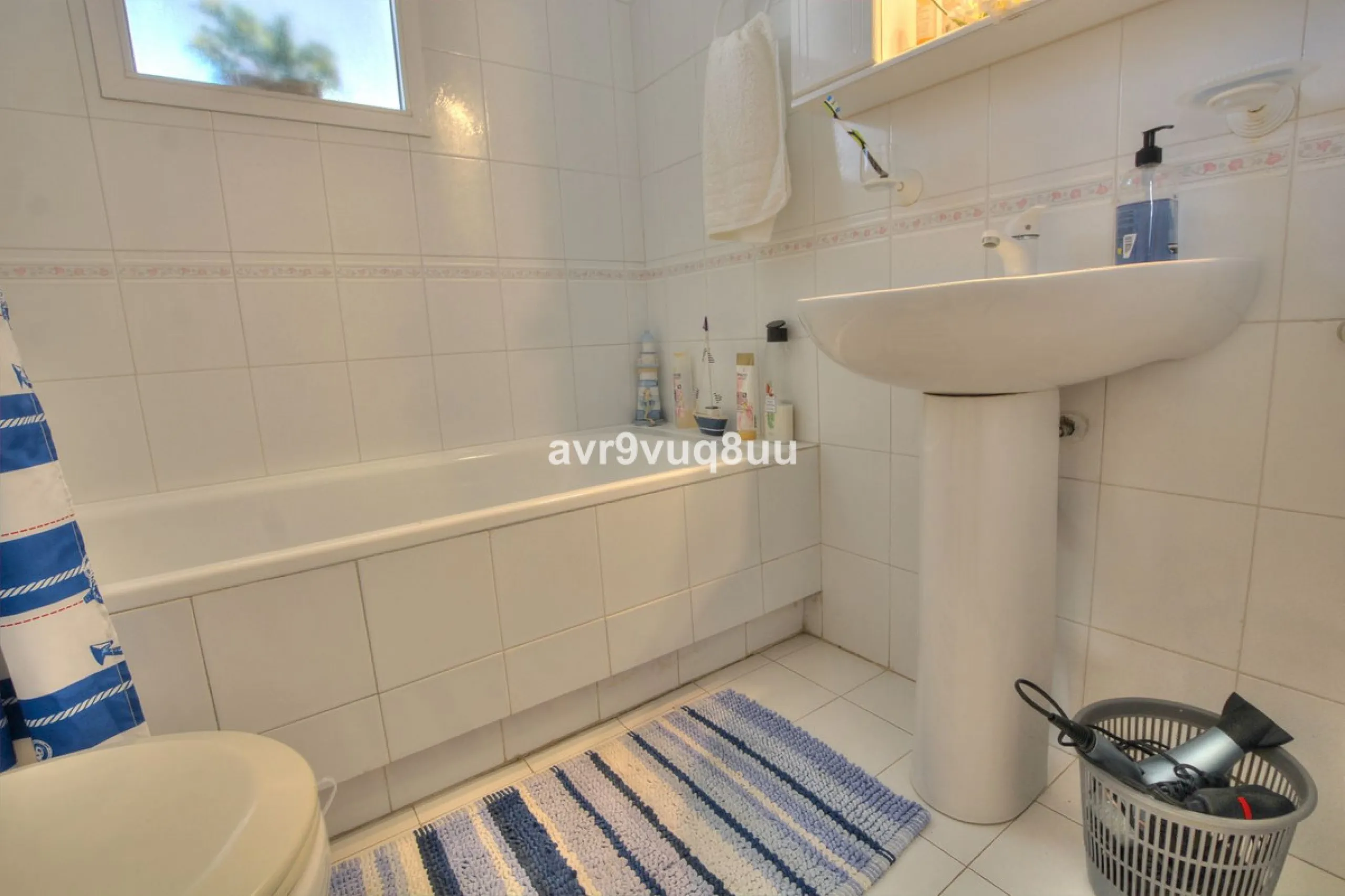 Apartment - Middle Floor Apartment в продаже в Mijas, Málaga. В доме 2 спален и 2 ванных комнат. Площадь дома 75 м². Площадь участка 152 м²