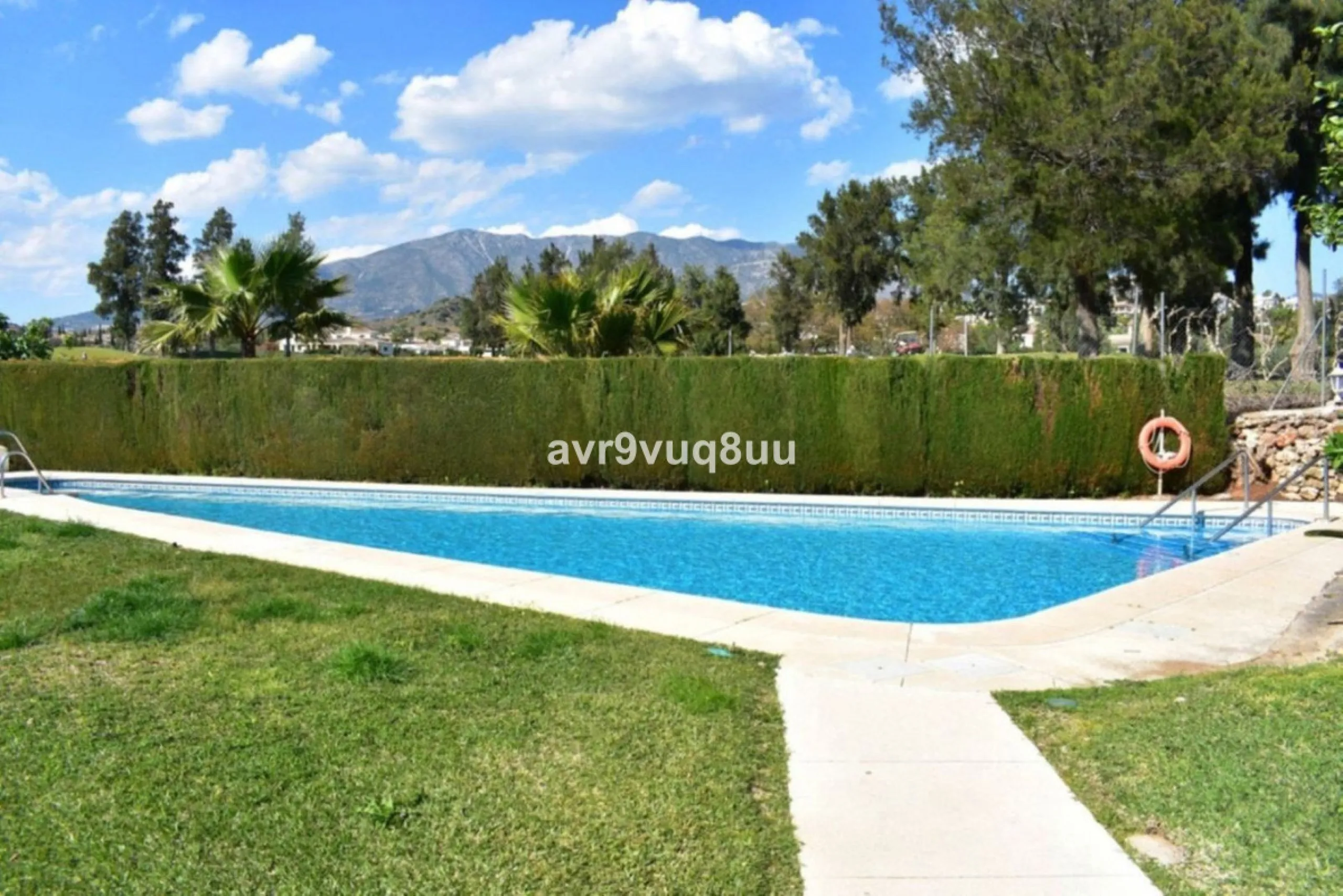 Apartment - Middle Floor Apartment в продаже в Mijas, Málaga. В доме 2 спален и 2 ванных комнат. Площадь дома 75 м². Площадь участка 152 м²